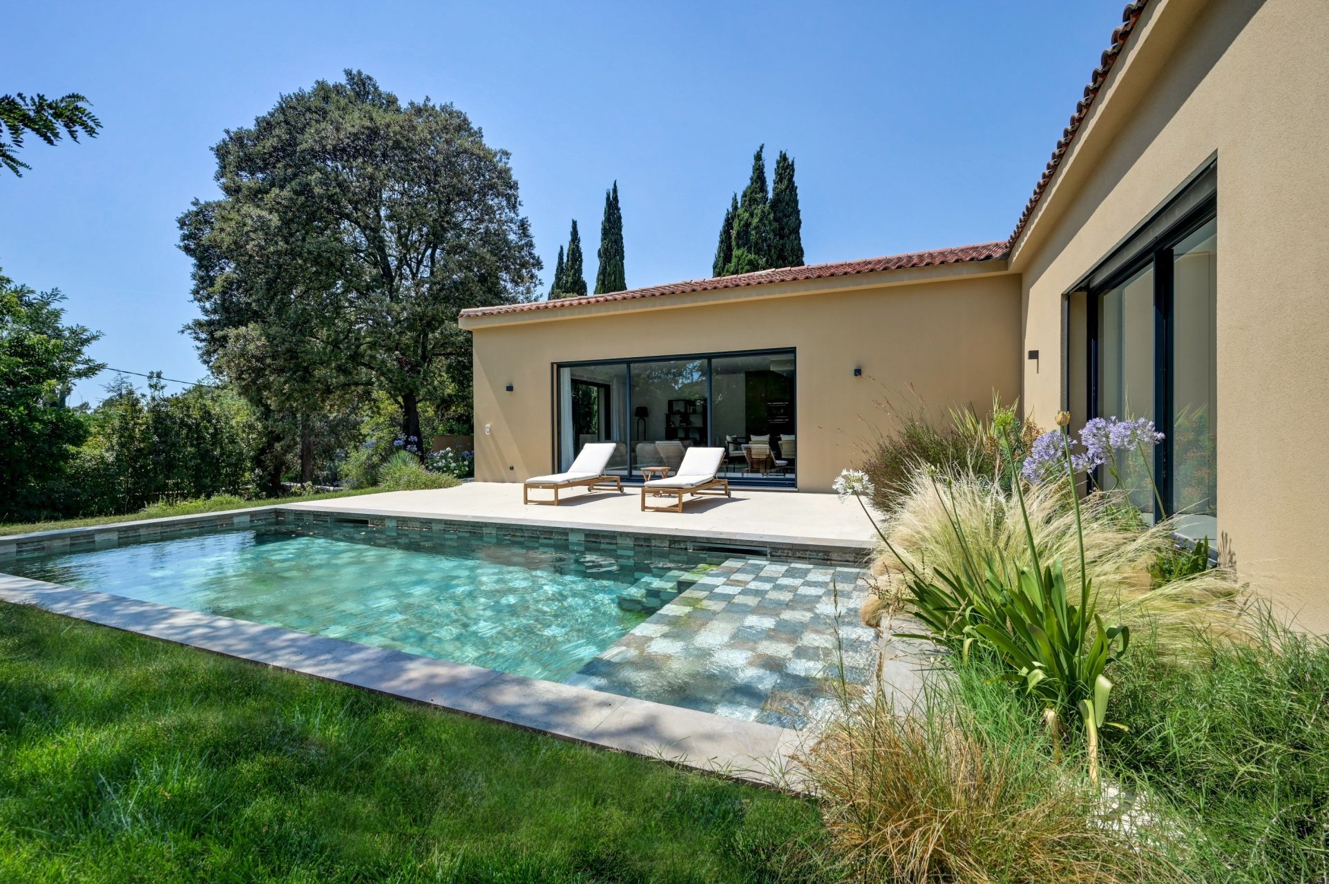 luxury house 7 Rooms for sale on AIX EN PROVENCE (13100)