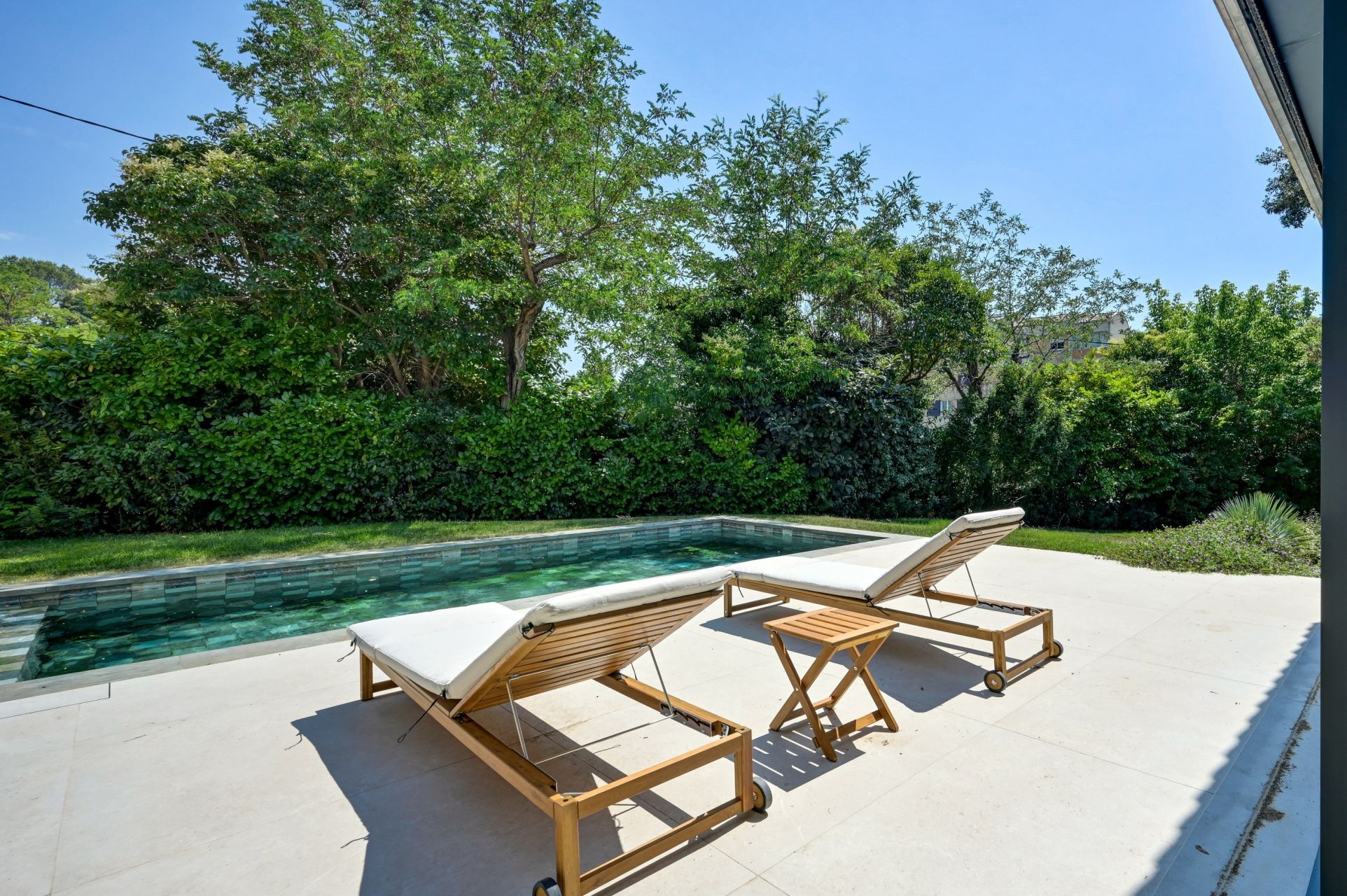 luxury house 7 Rooms for sale on AIX EN PROVENCE (13100)