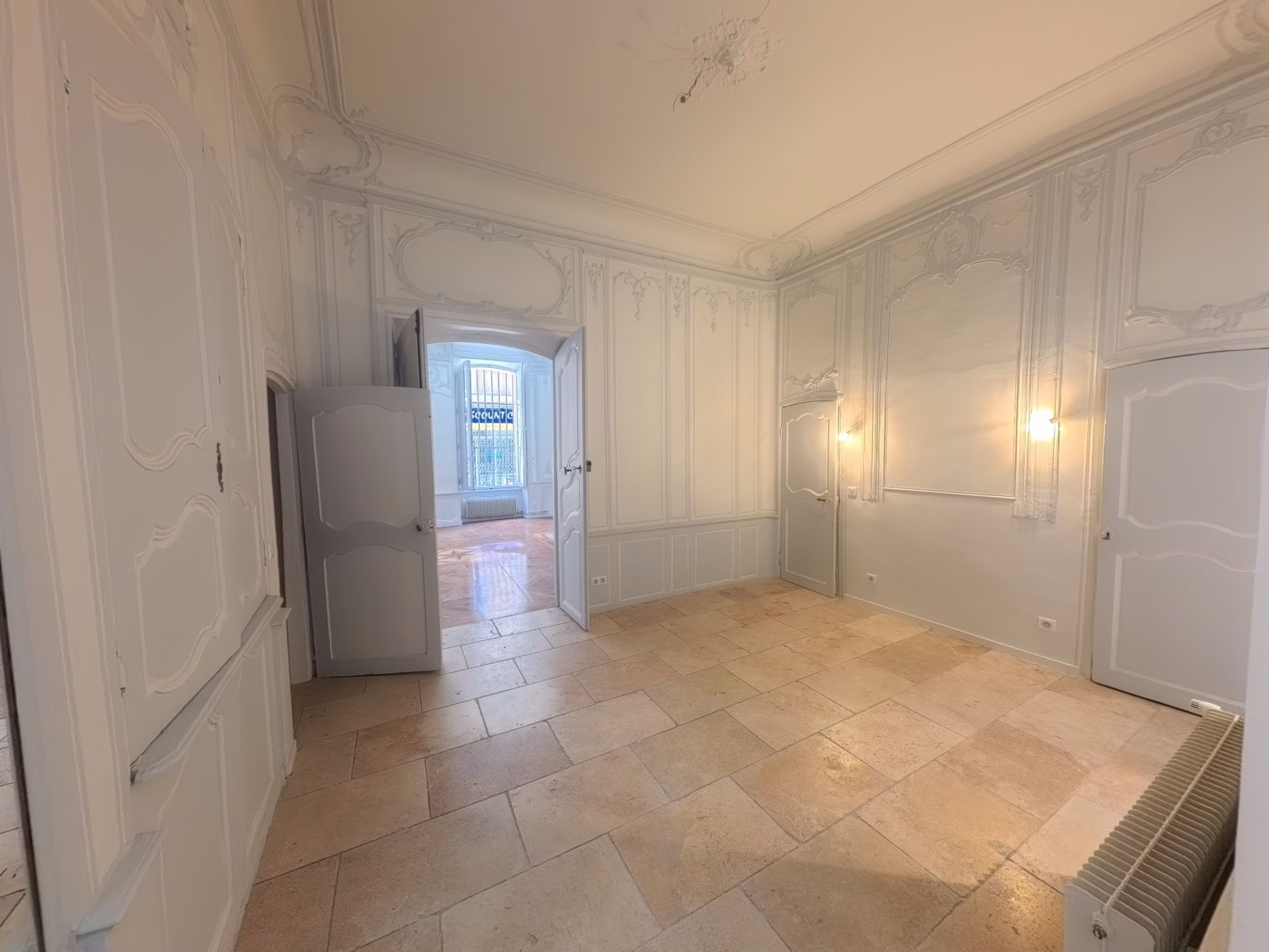 luxury apartment 3 Rooms for sale on AIX EN PROVENCE (13100)