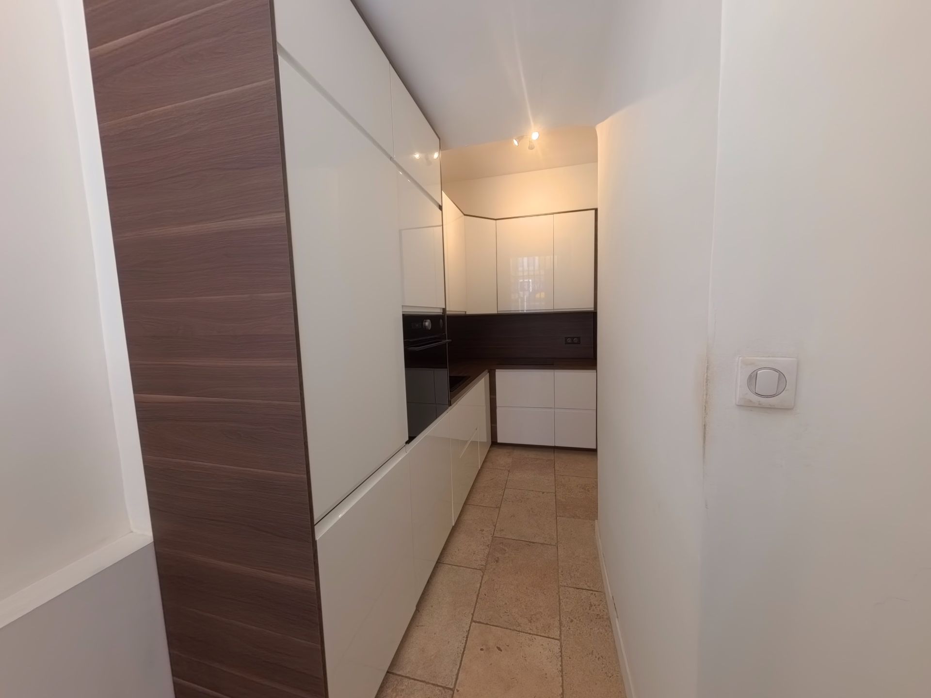 luxury apartment 3 Rooms for sale on AIX EN PROVENCE (13100)