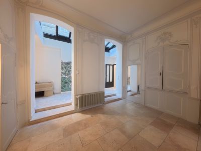 Sale Luxury apartment Aix-en-Provence 3&nbsp;Rooms 80&nbsp;m²