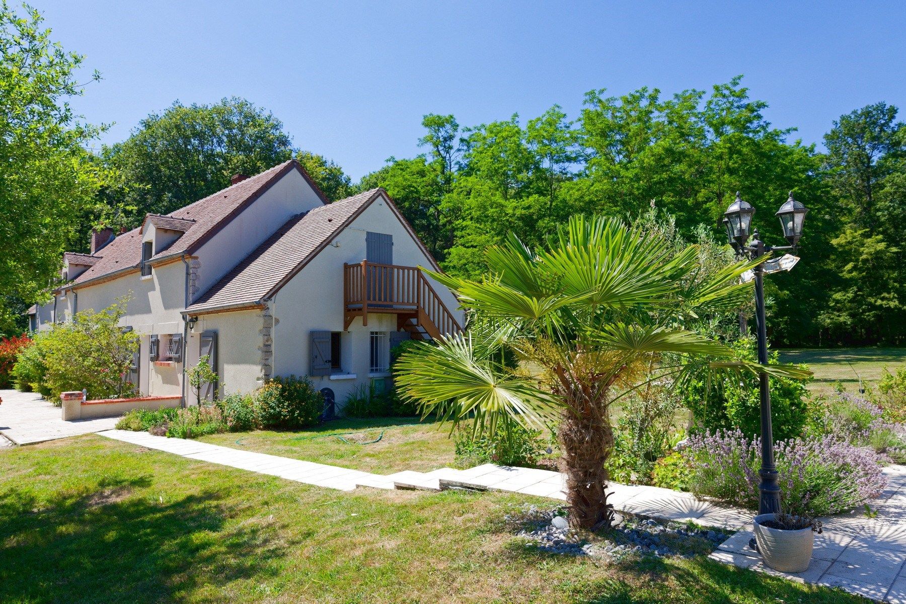 luxury house 7 Rooms for sale on LOURY (45470)