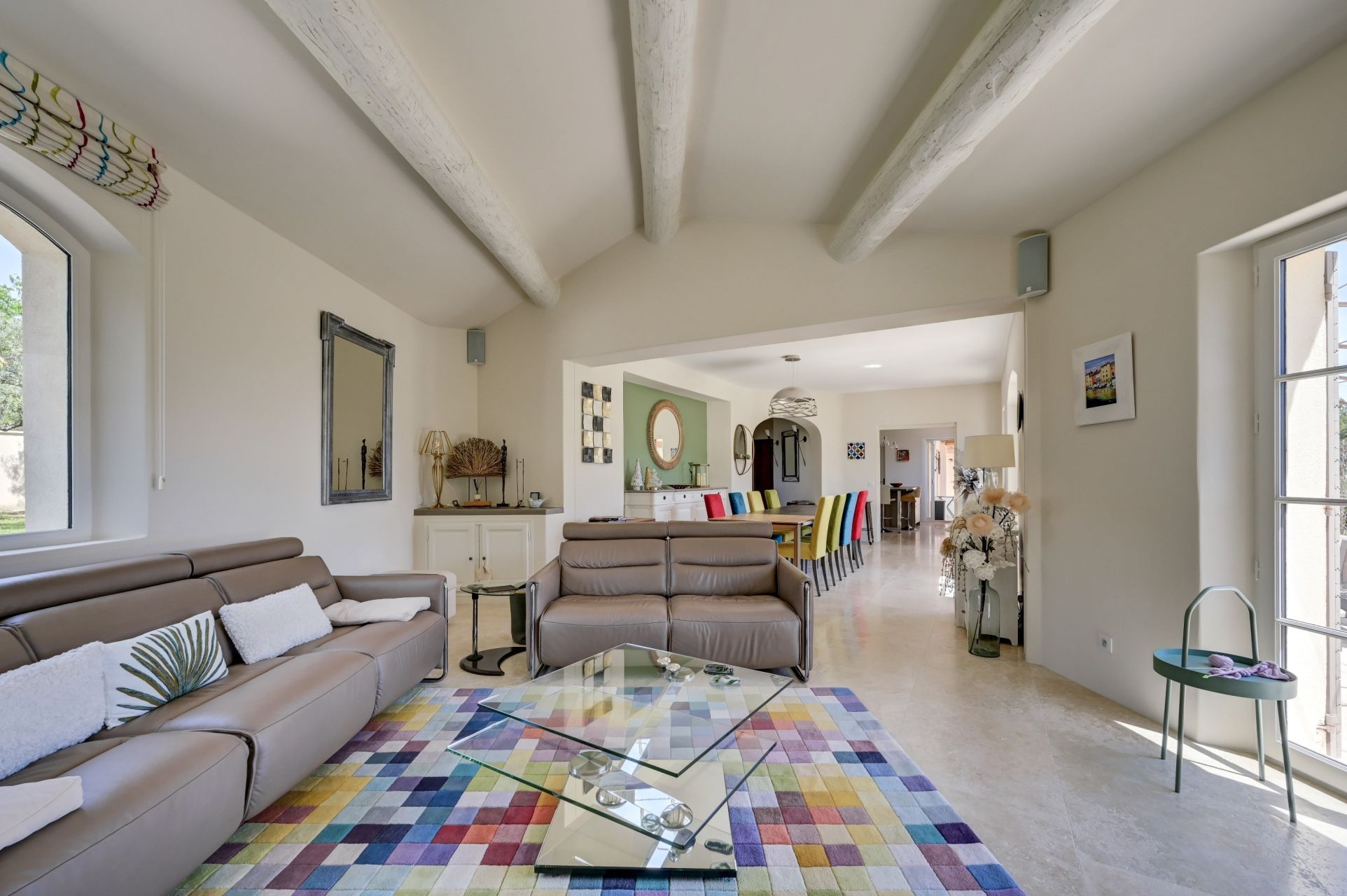 luxury house 8 Rooms for sale on EGUILLES (13510)