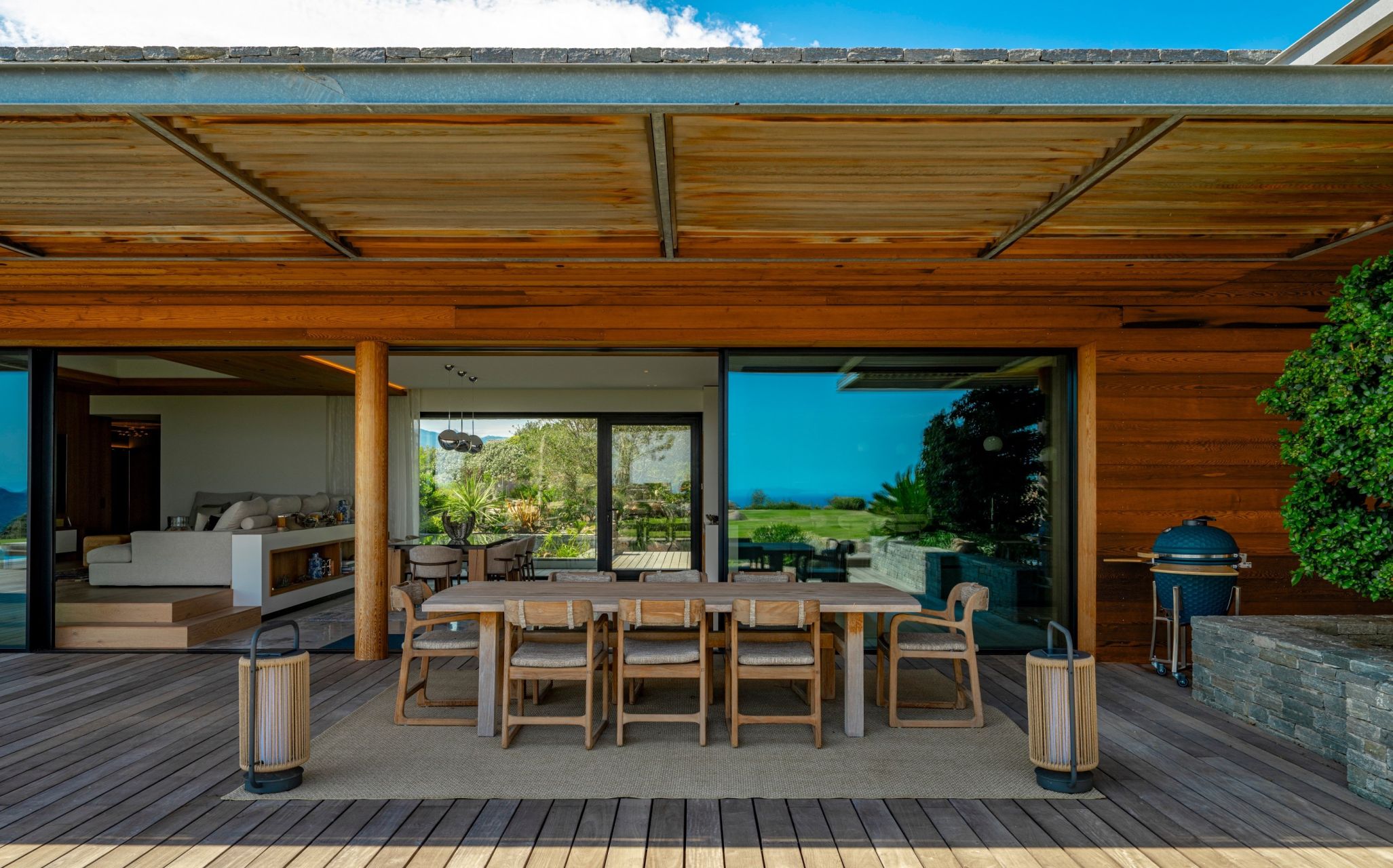 villa de luxe 7 Pièces en location saisonnière sur PORTO VECCHIO (20137)