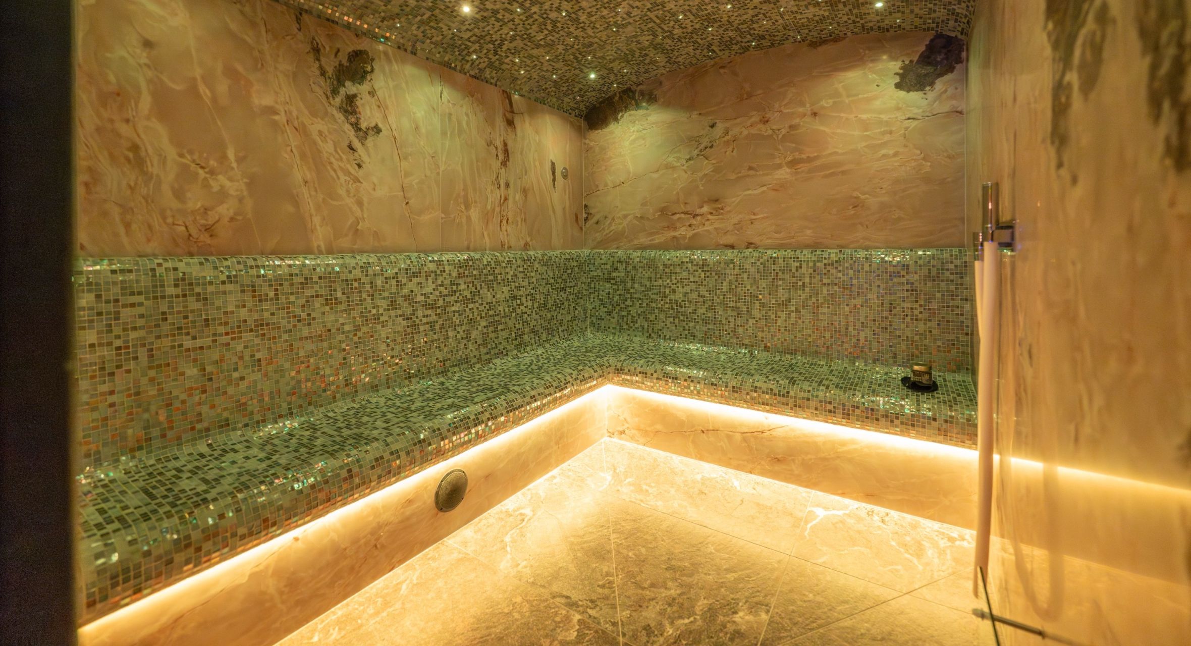 villa de luxe 7 Pièces en location saisonnière sur PORTO VECCHIO (20137)