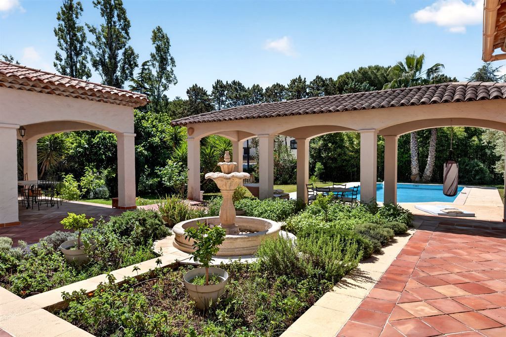 villa de luxe 9 Pièces en vente sur MOUANS SARTOUX (06370)