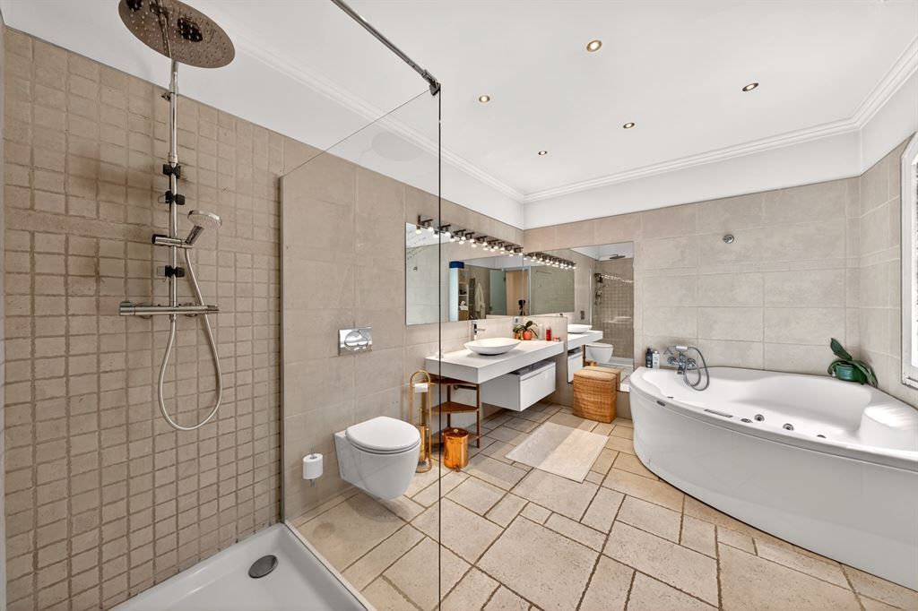 villa de luxe 9 Pièces en vente sur MOUANS SARTOUX (06370)
