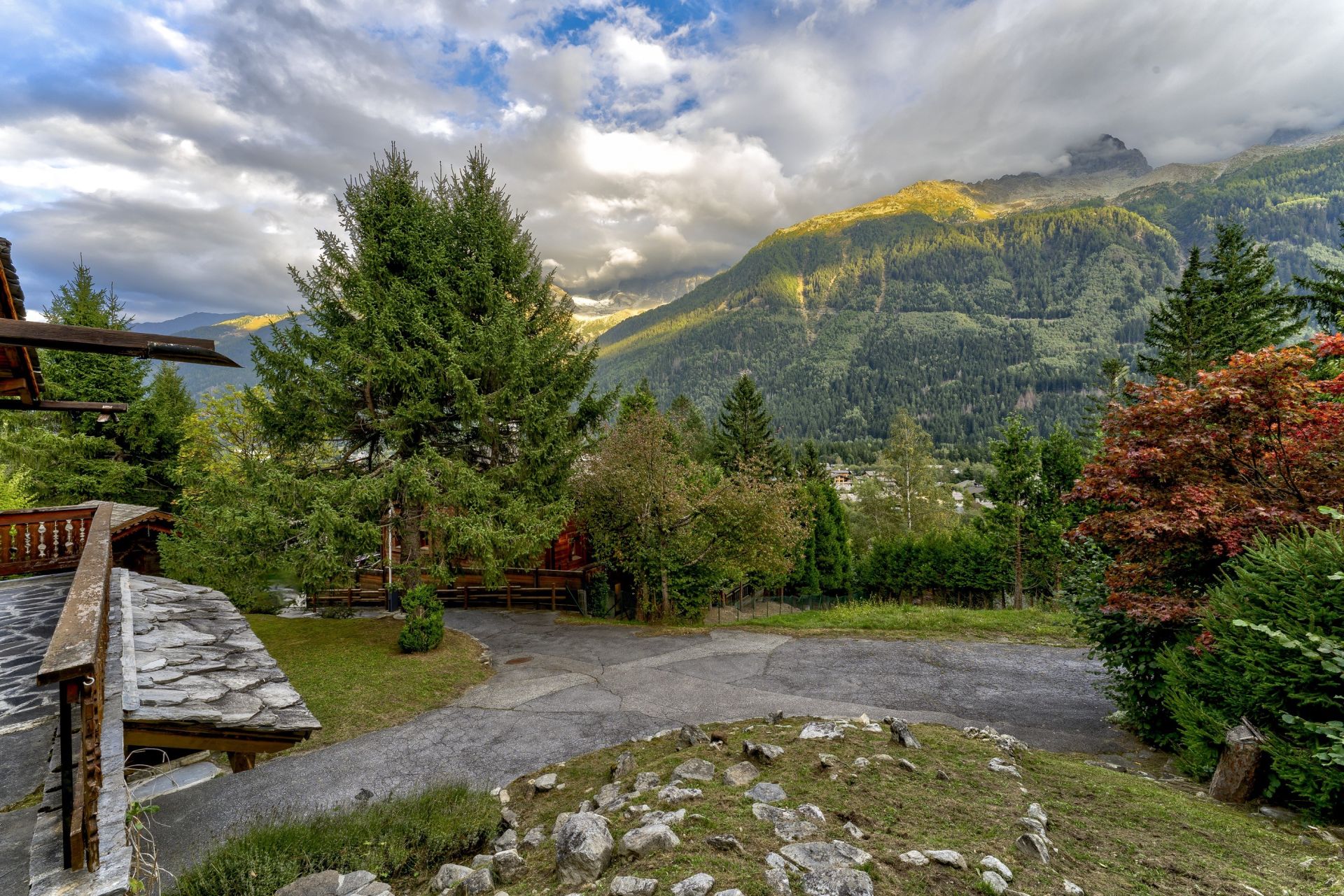 luxury chalet 8 Rooms for sale on CHAMONIX MONT BLANC (74400)