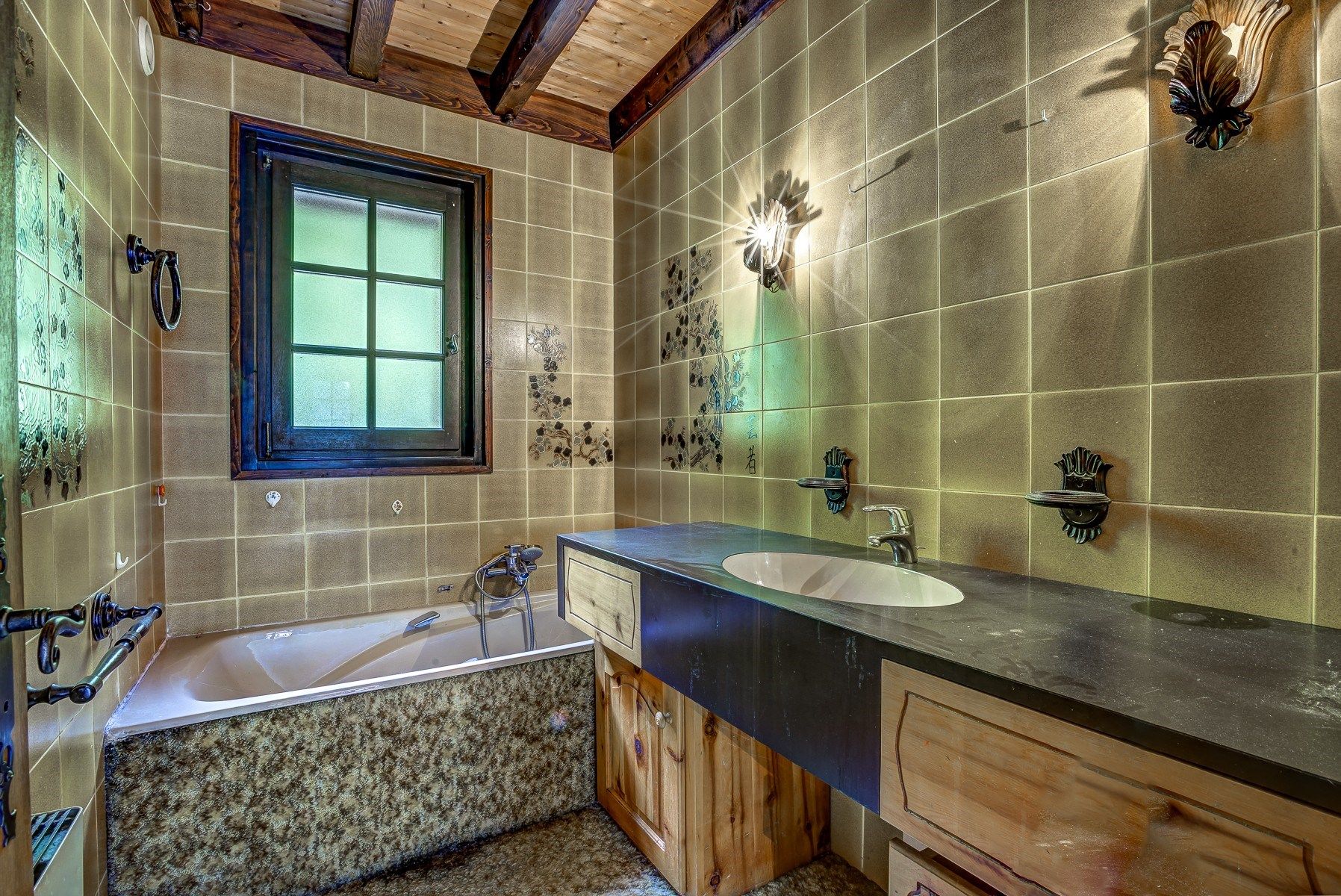 luxury chalet 8 Rooms for sale on CHAMONIX MONT BLANC (74400)