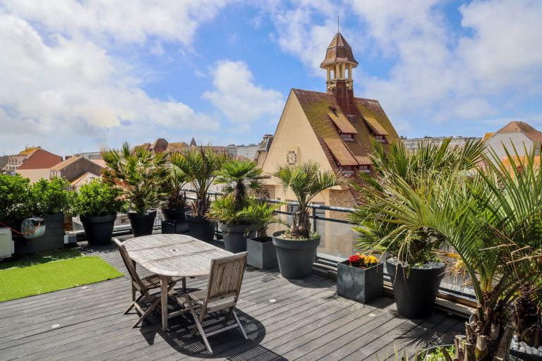 luxury duplex 6 Rooms for sale on LE TOUQUET PARIS PLAGE (62520)