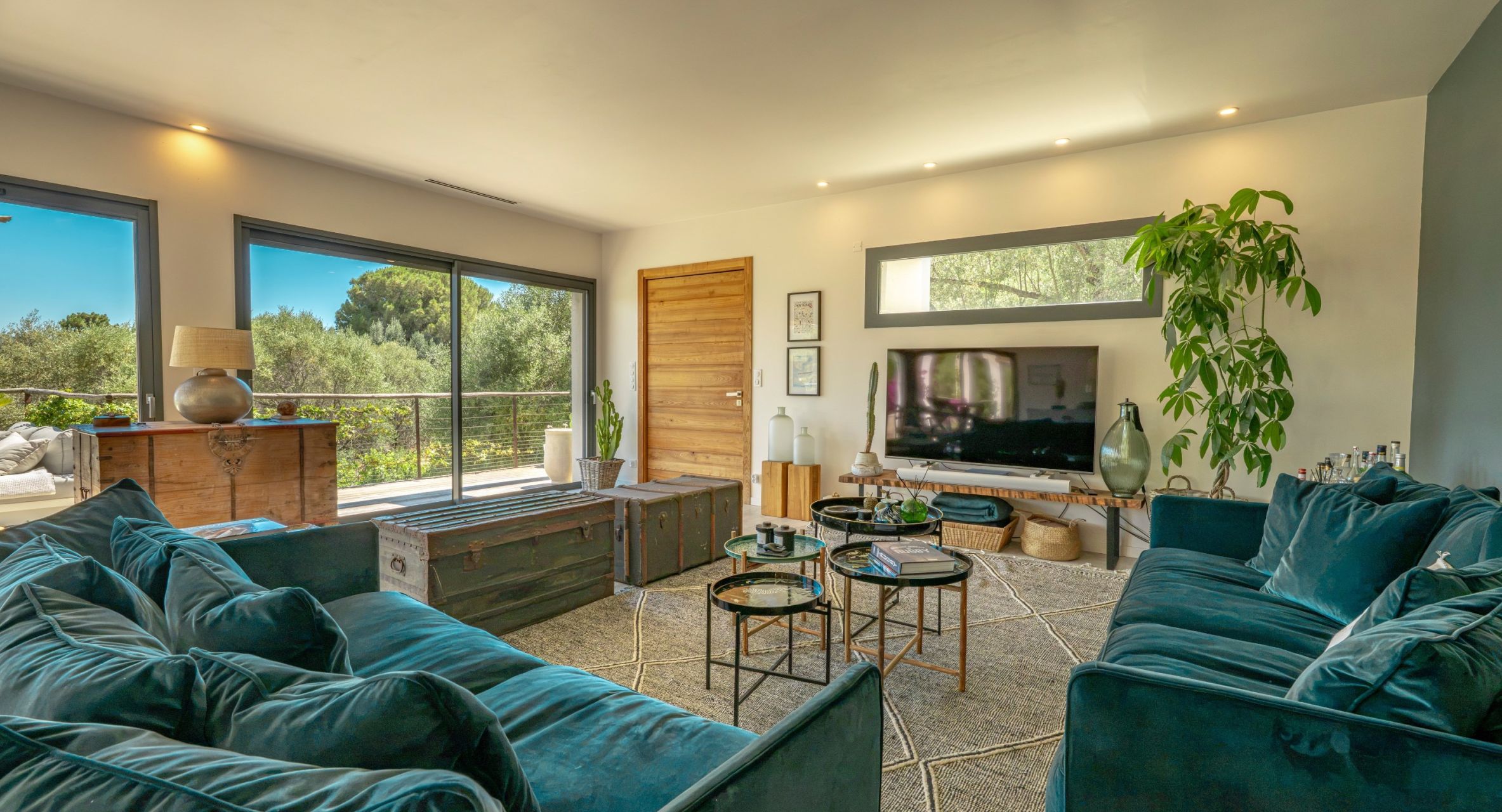 luxury villa 6 Rooms for sale on SAGONE (20118)