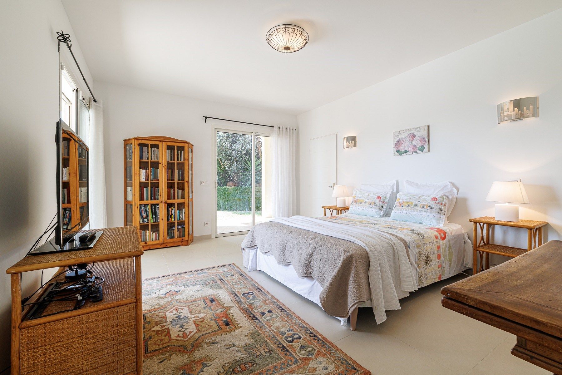 bastide 5 Rooms for sale on CAGNES SUR MER (06800)