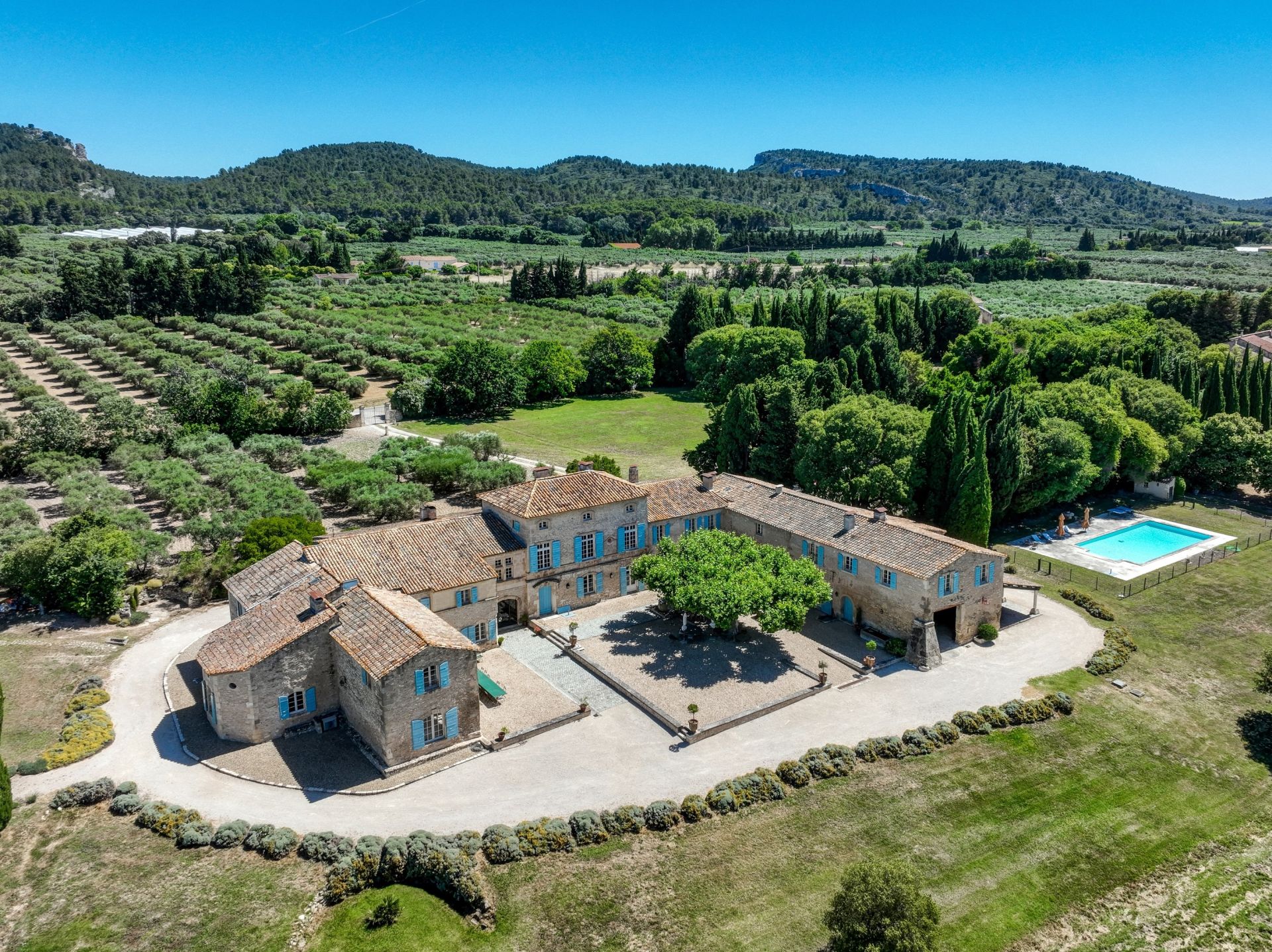 maison de luxe 25 Pièces en vente sur FONTVIEILLE (13990)