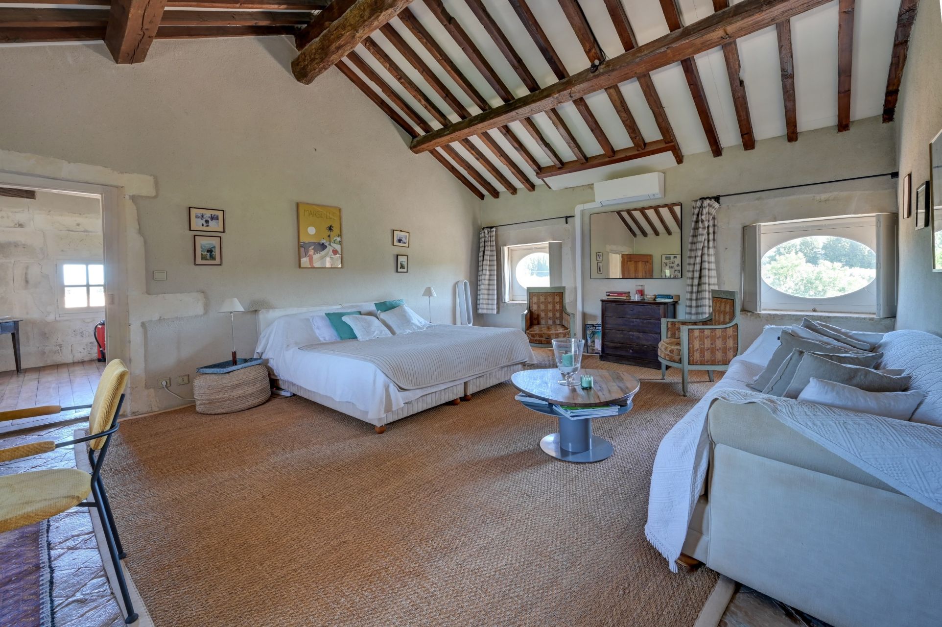 maison de luxe 25 Pièces en vente sur FONTVIEILLE (13990)