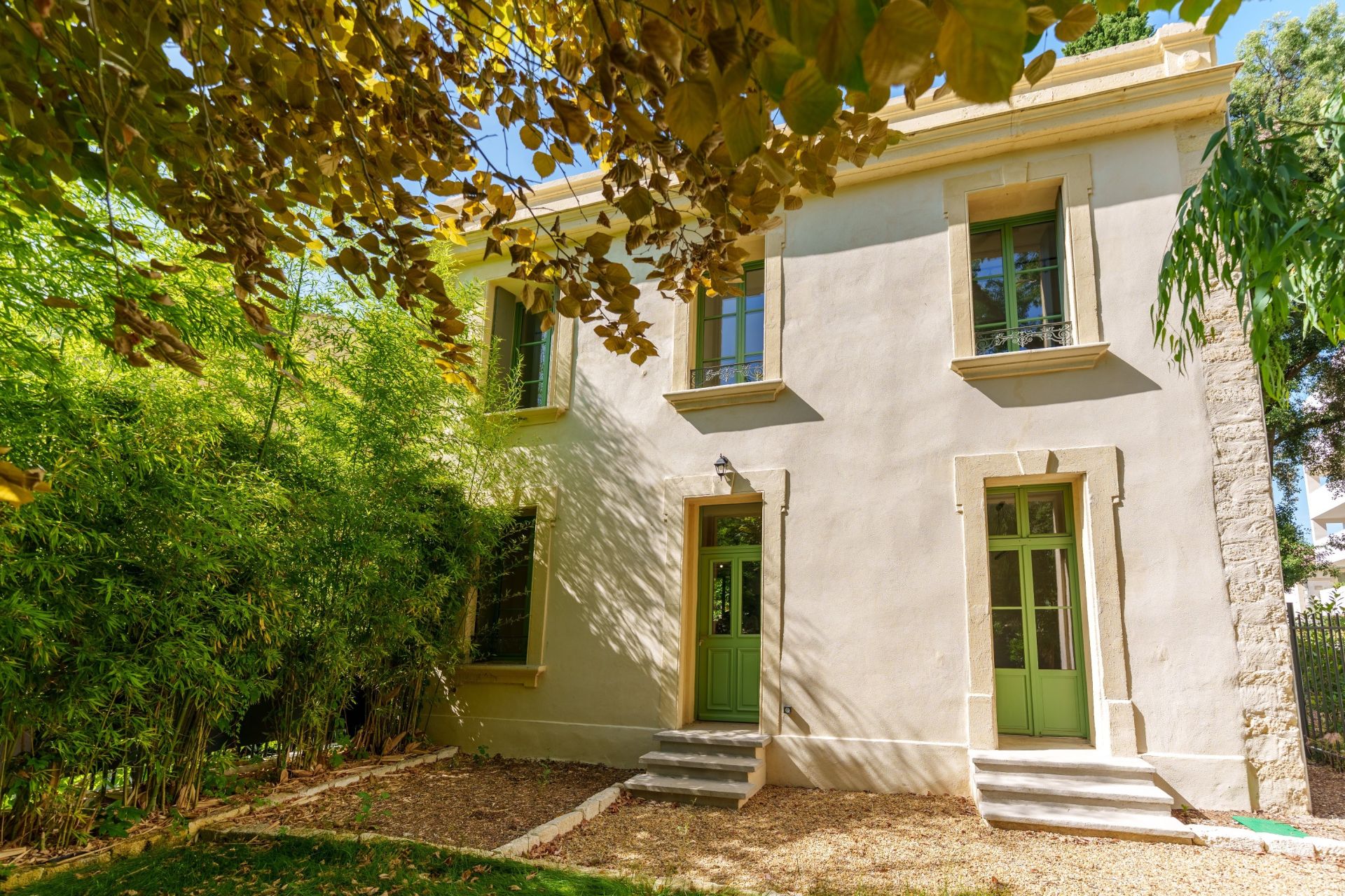 luxury house 6 Rooms for sale on MONTPELLIER (34090)