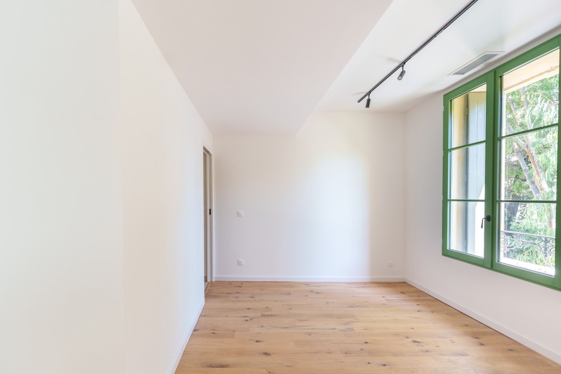 luxury house 6 Rooms for sale on MONTPELLIER (34090)