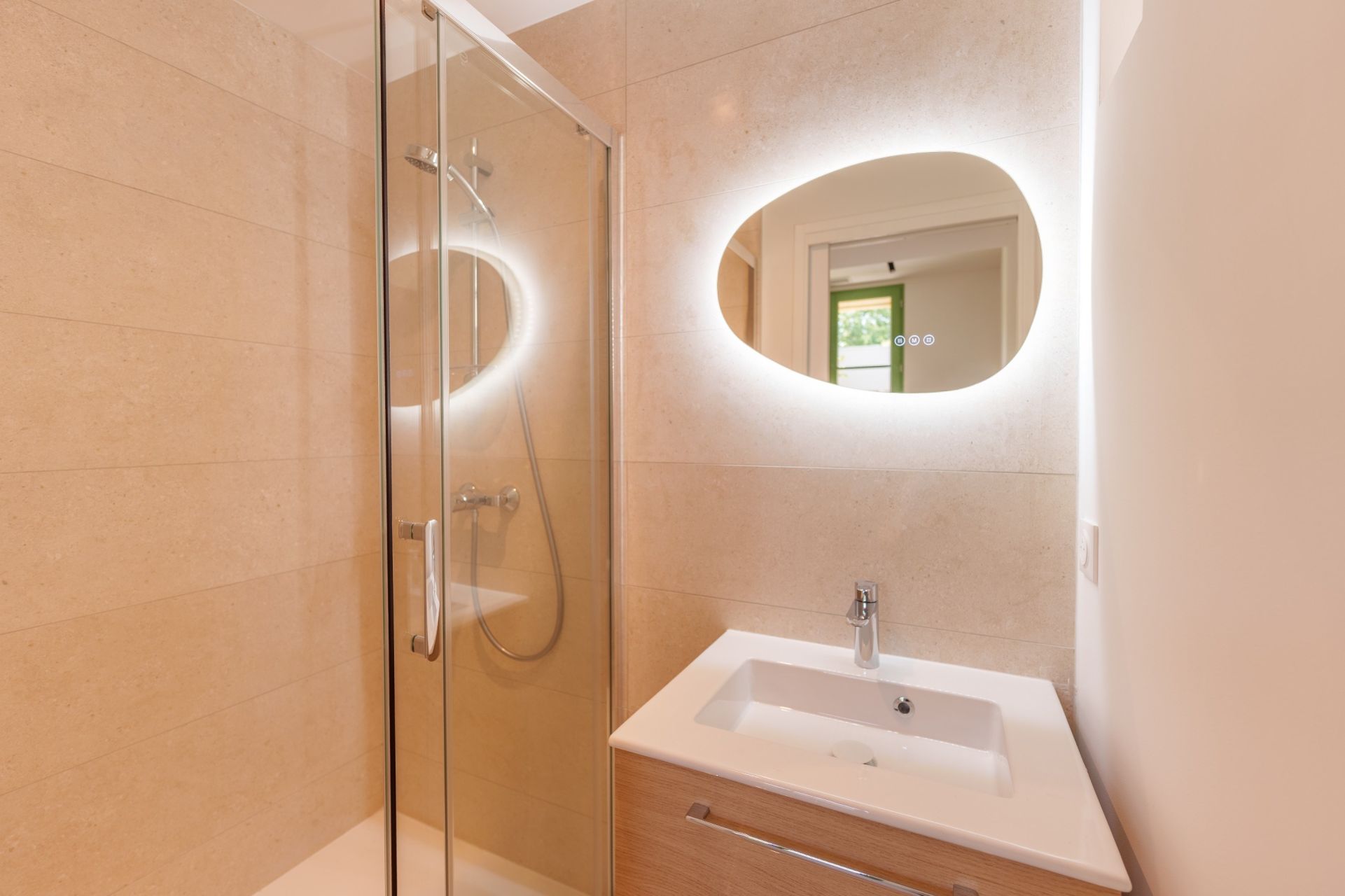 luxury house 6 Rooms for sale on MONTPELLIER (34090)