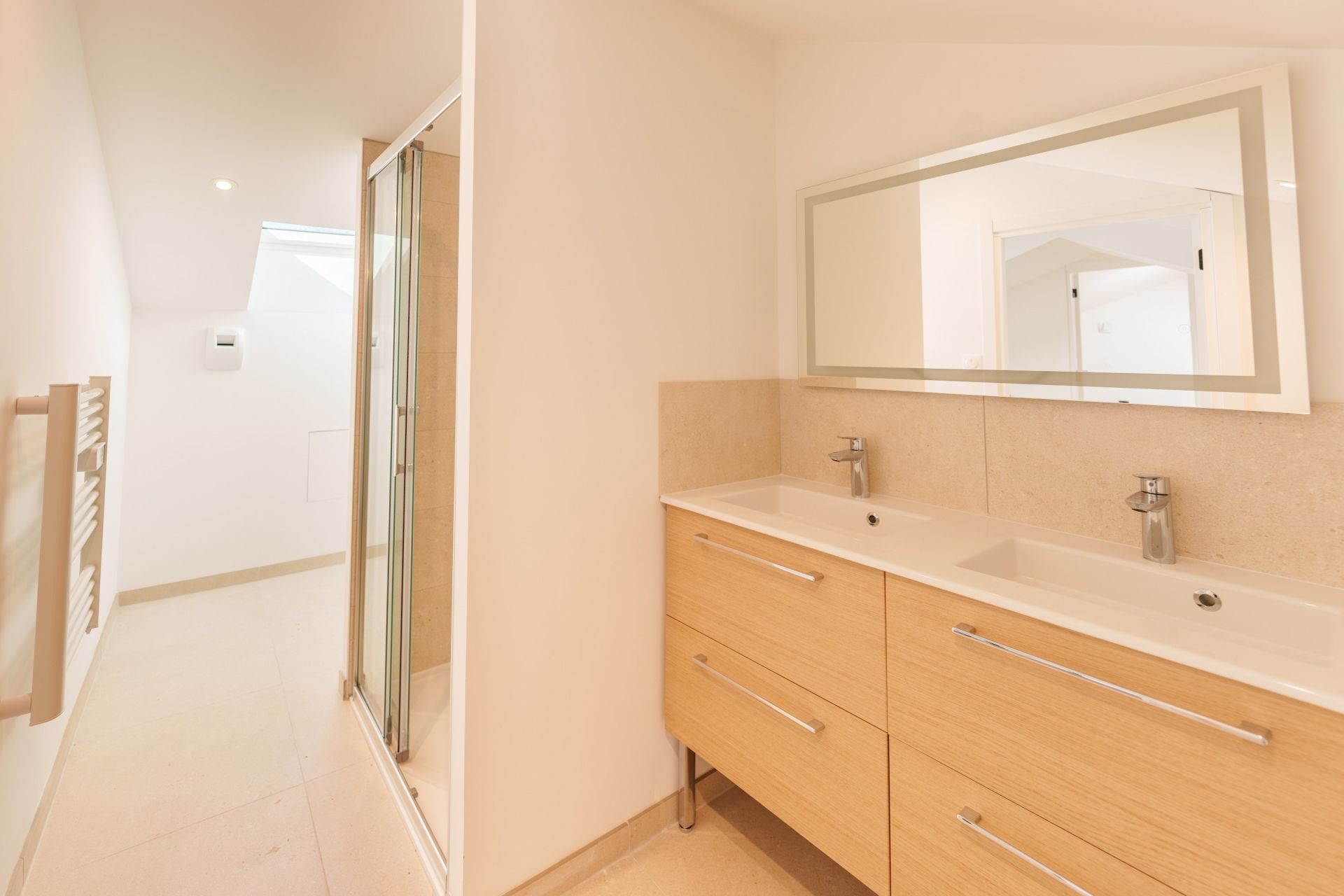 luxury house 6 Rooms for sale on MONTPELLIER (34090)
