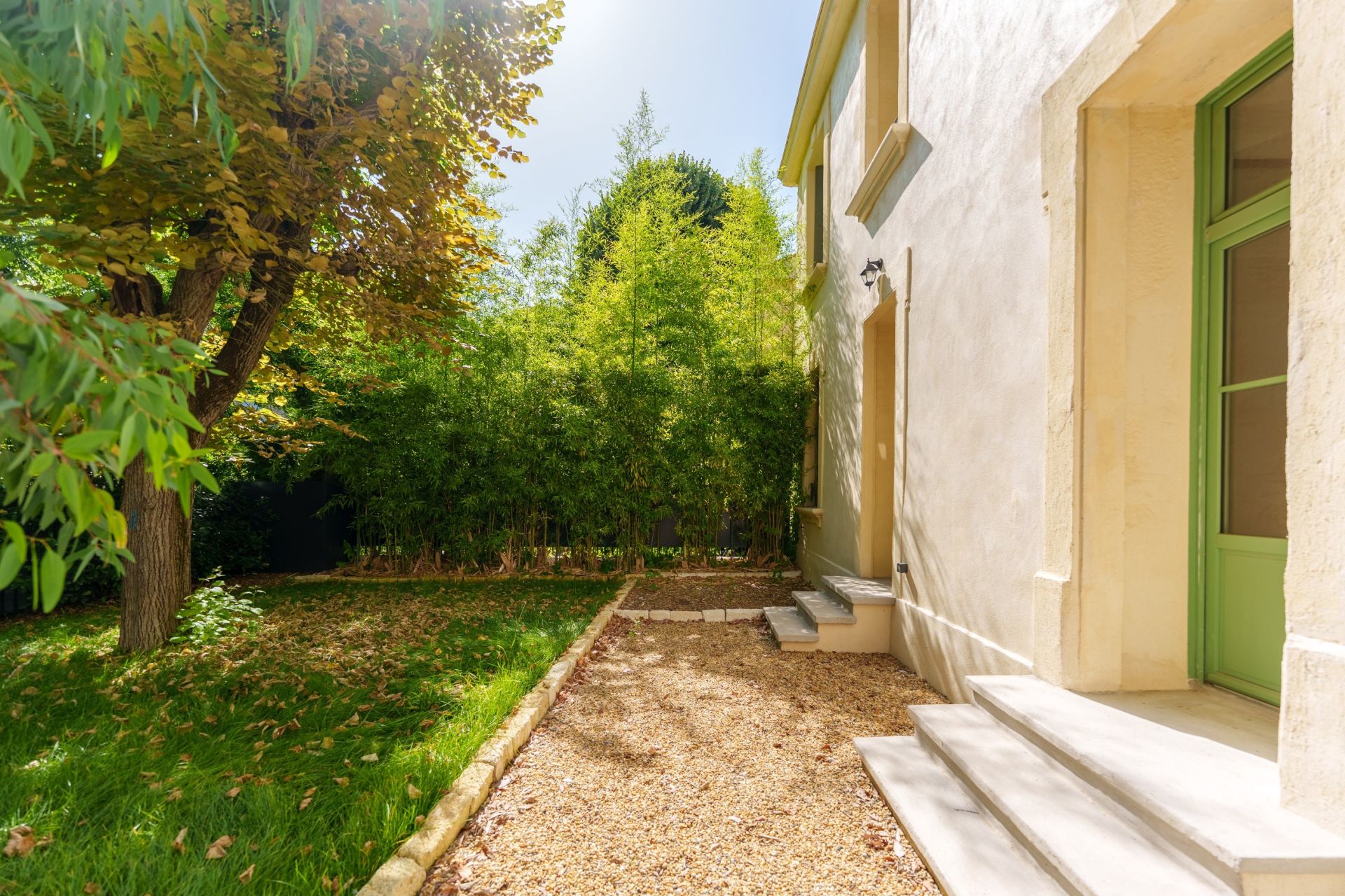 luxury house 6 Rooms for sale on MONTPELLIER (34090)