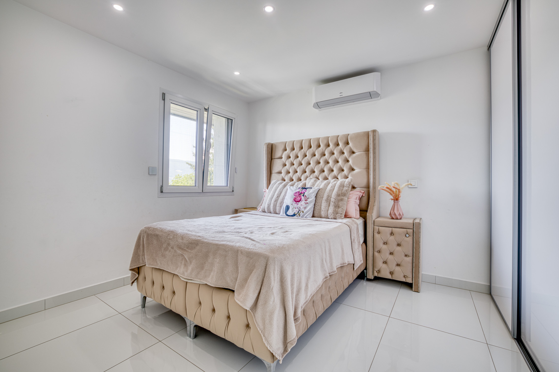 maison de luxe 7 Pièces en vente sur VALLIERES SUR FIER (74150)