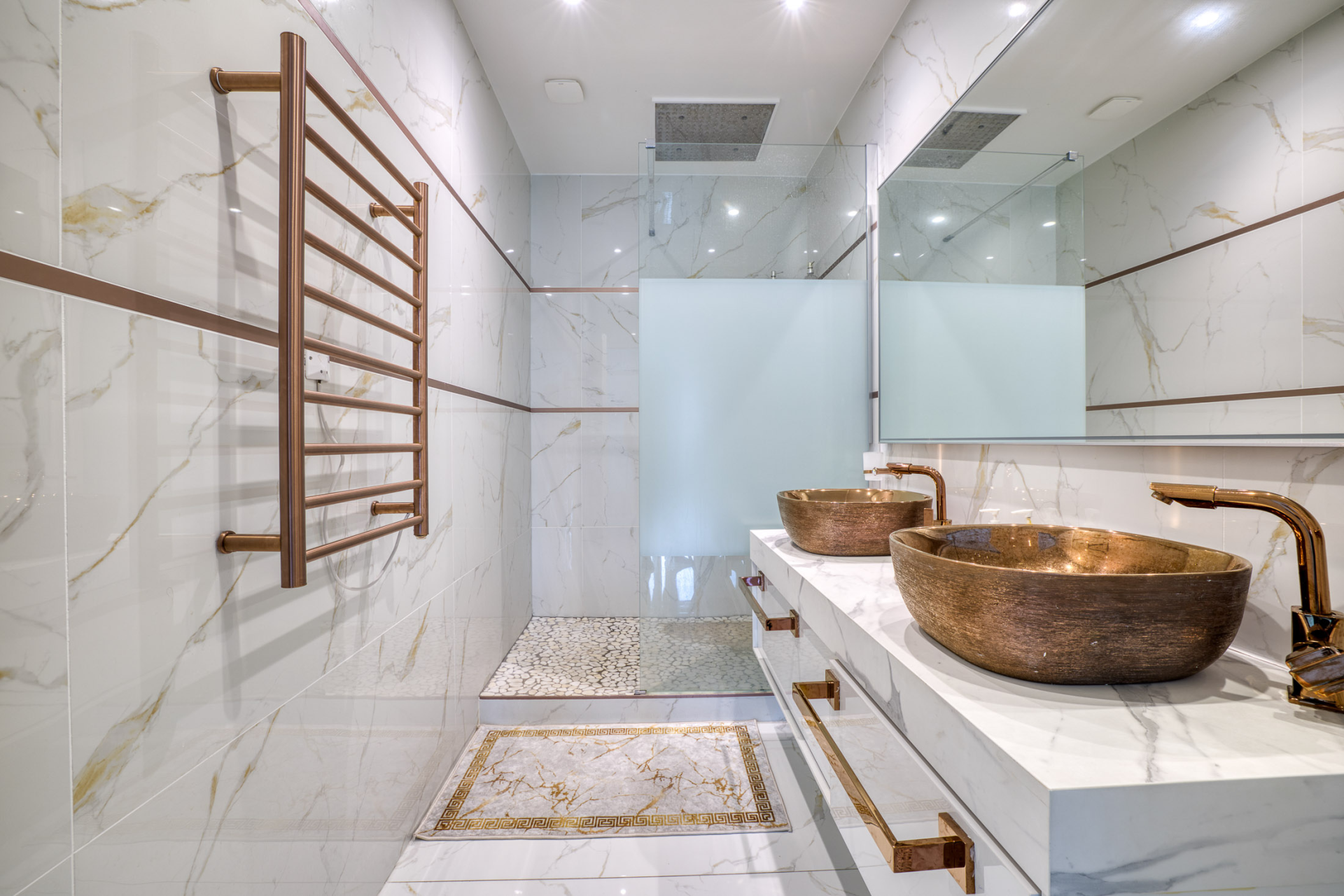 maison de luxe 7 Pièces en vente sur VALLIERES SUR FIER (74150)