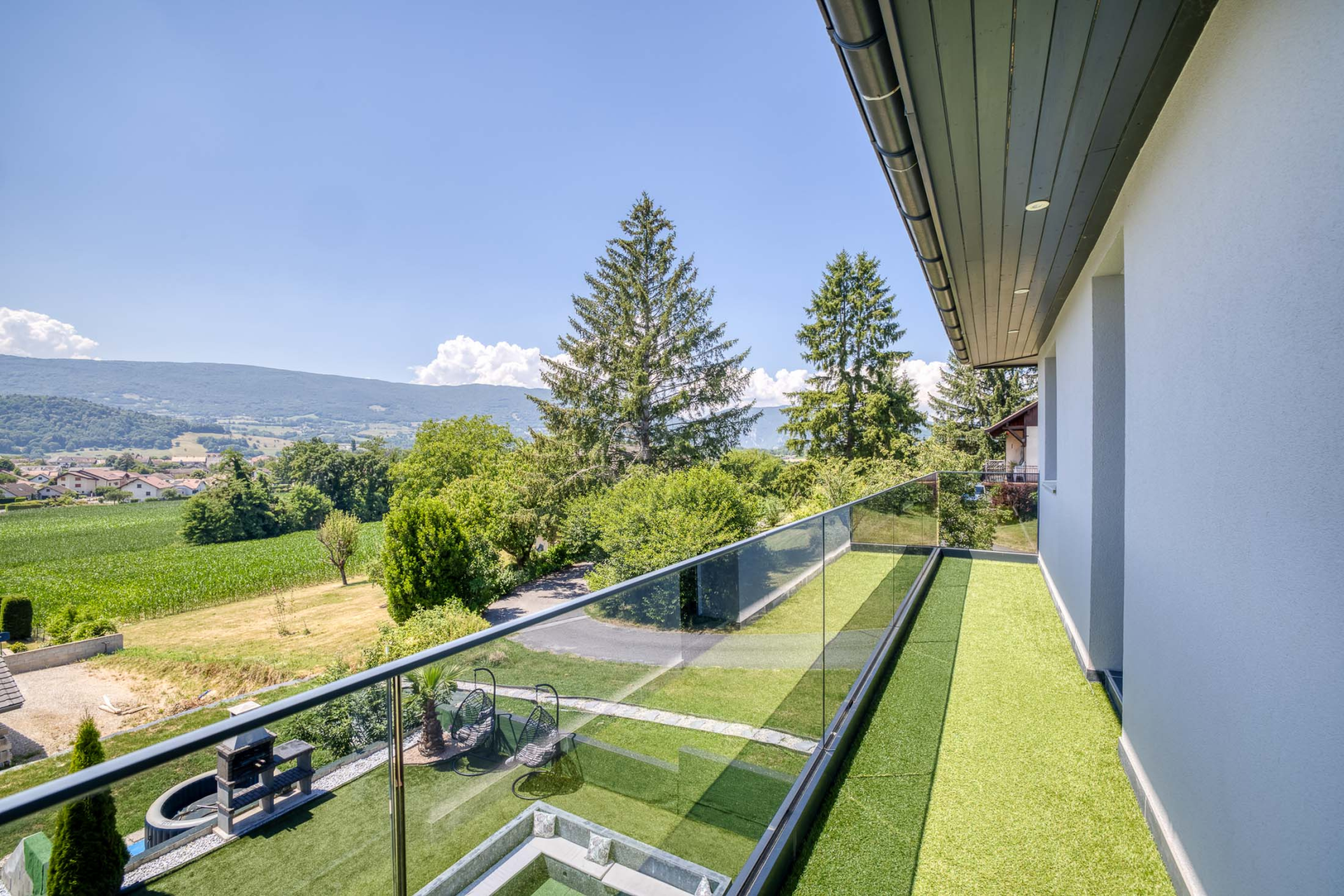 maison de luxe 7 Pièces en vente sur VALLIERES SUR FIER (74150)