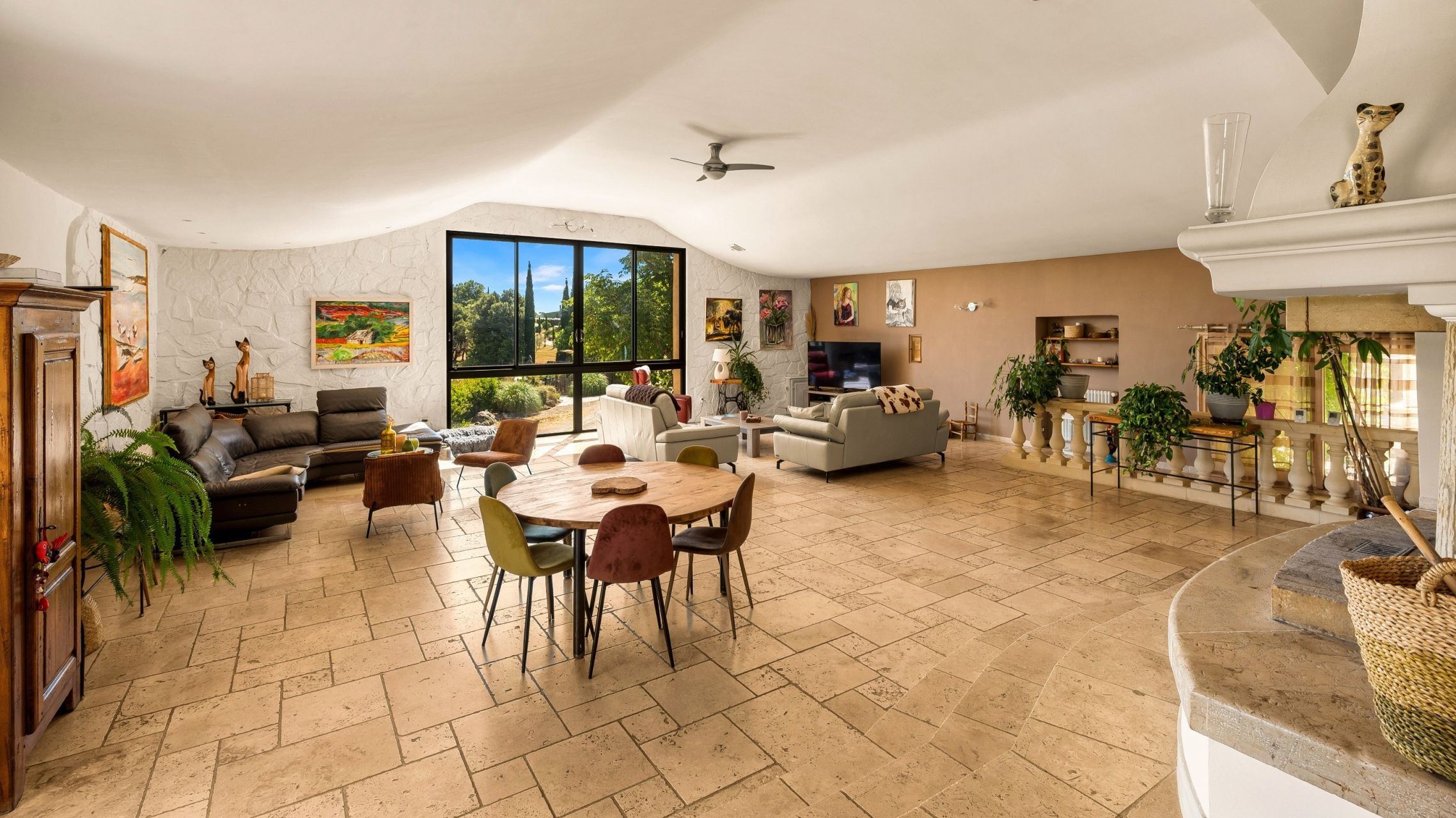 bastide 30 Rooms for sale on AMPUS (83111)
