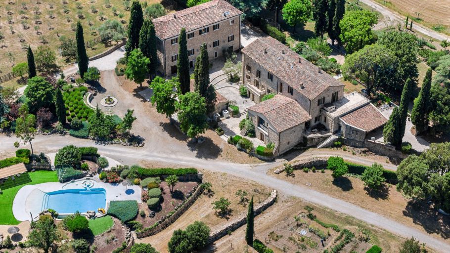 bastide 30 Pièces en vente sur AMPUS (83111)