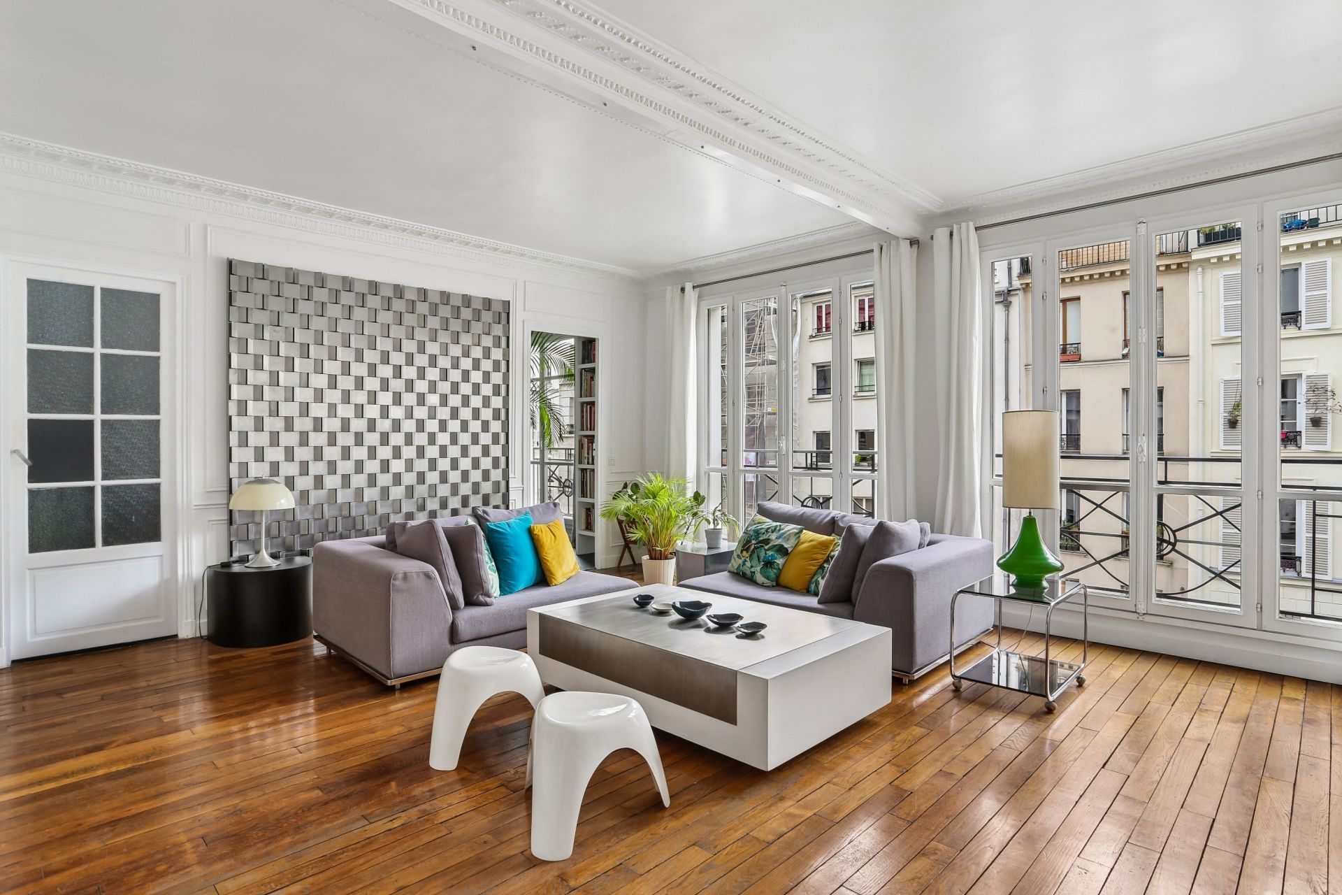 luxury apartment 4 Rooms for rent on PARIS (75010)