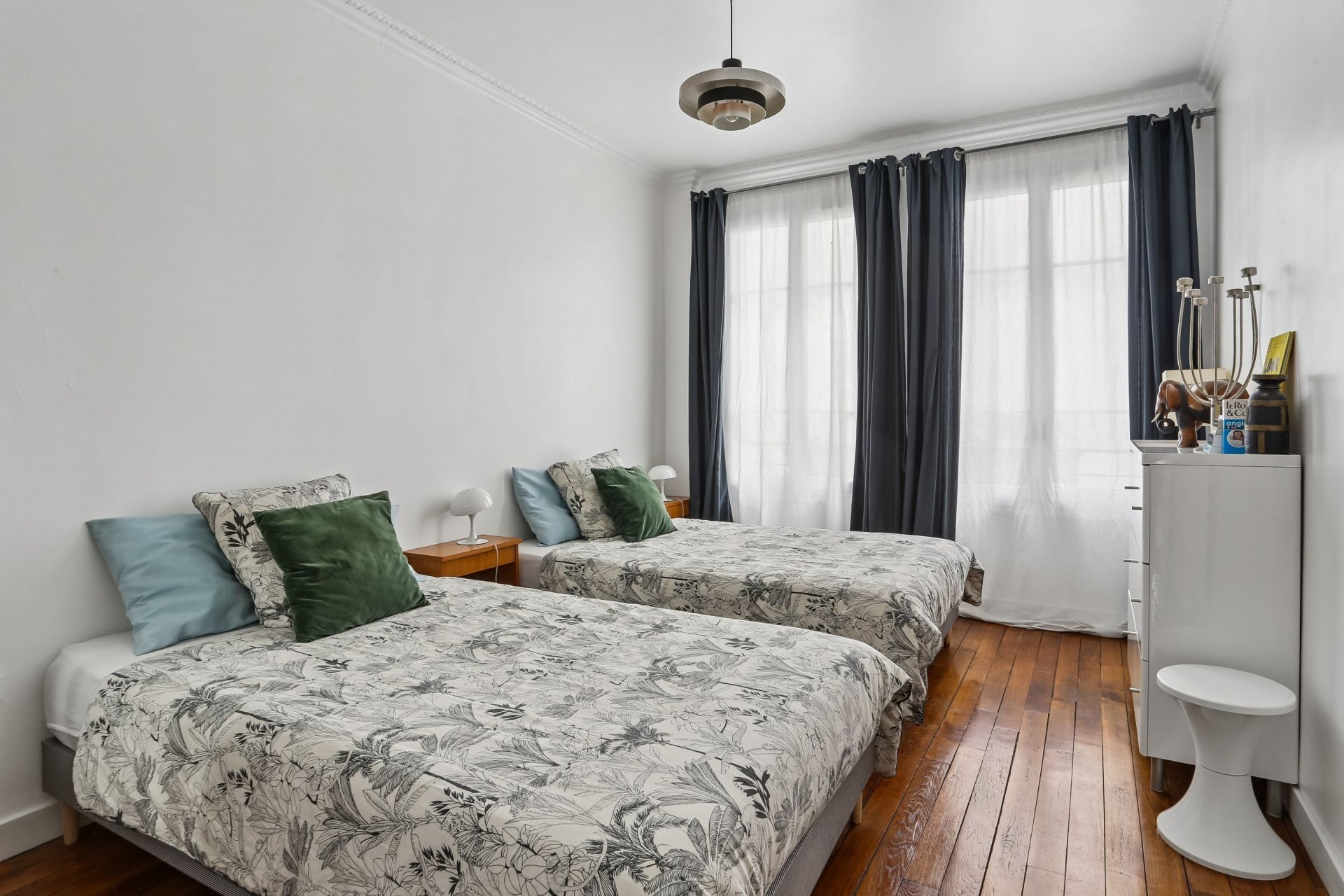 luxury apartment 4 Rooms for rent on PARIS (75010)