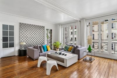 Rental Luxury apartment Paris 10 4&nbsp;Rooms 110&nbsp;m²