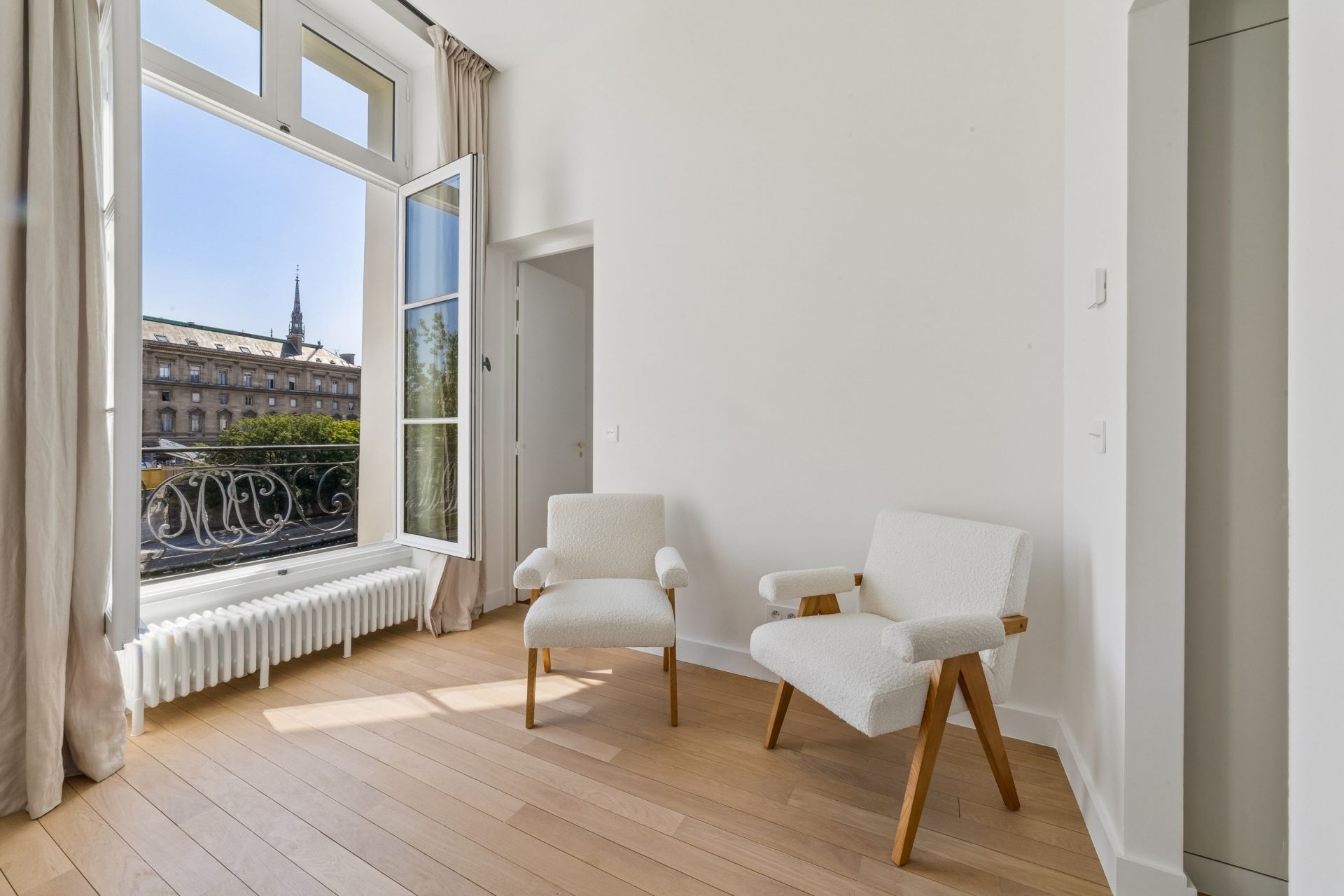 luxury apartment 3 Rooms for rent on PARIS (75006)