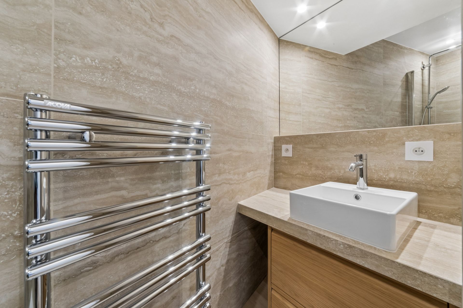 luxury apartment 3 Rooms for rent on PARIS (75006)