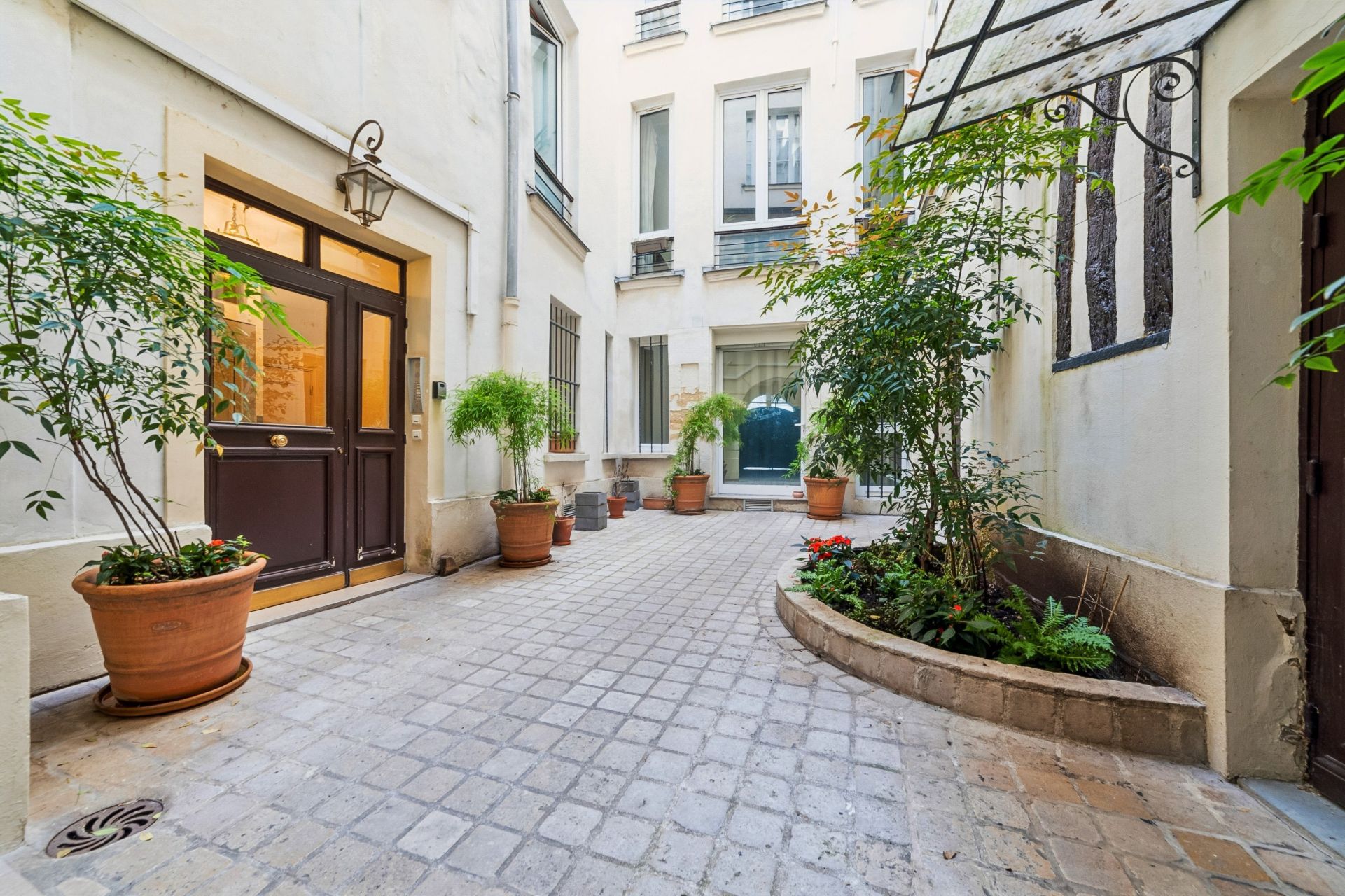 luxury apartment 3 Rooms for rent on PARIS (75006)