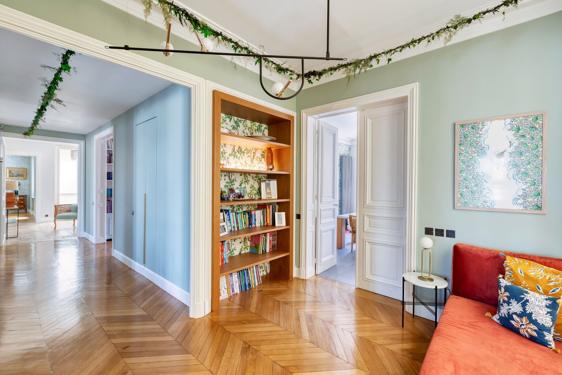 luxury apartment 10 Rooms for sale on PARIS (75008)
