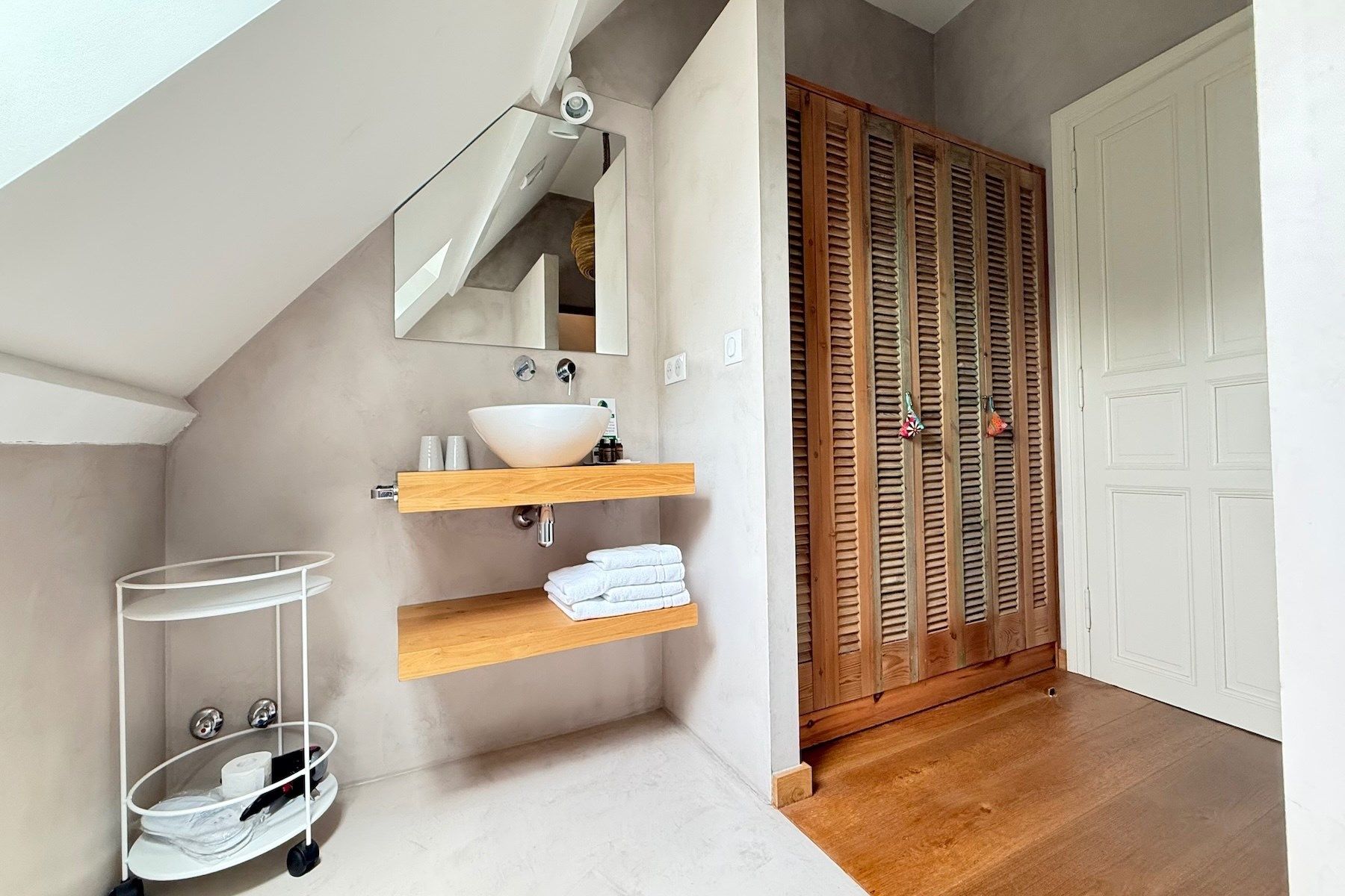 mansion 15 Rooms for sale on AIGUES MORTES (30220)