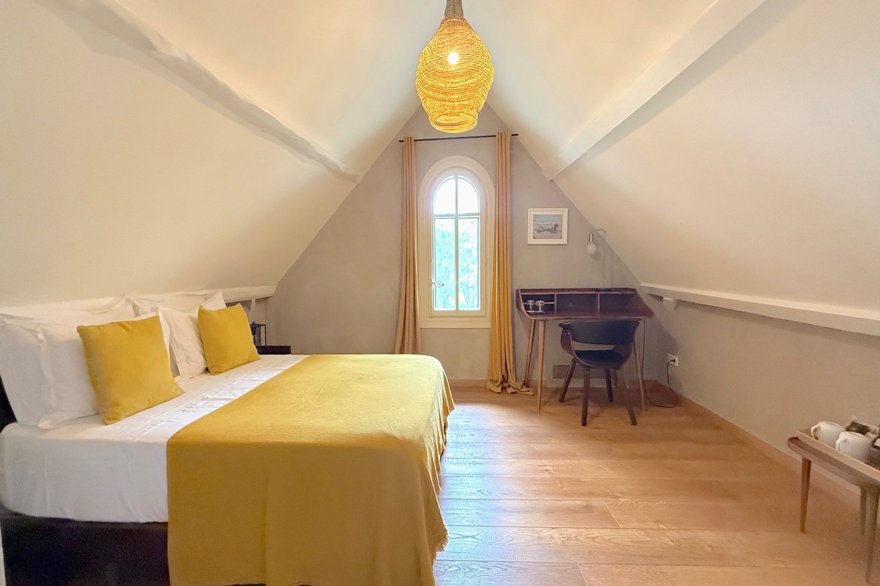 mansion 15 Rooms for sale on AIGUES MORTES (30220)