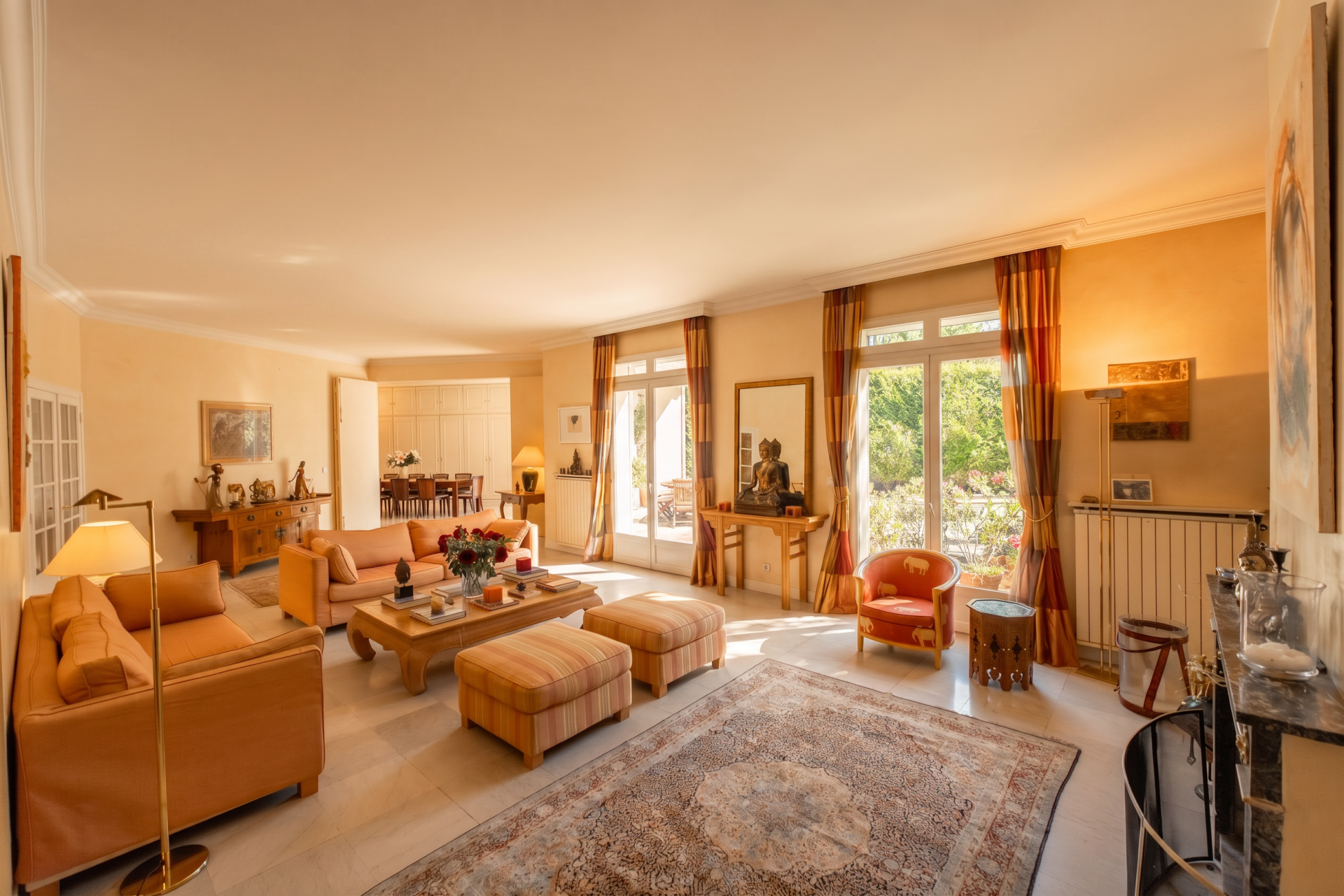 maison contemporaine 10 Pièces en vente sur ST CLOUD (92210)