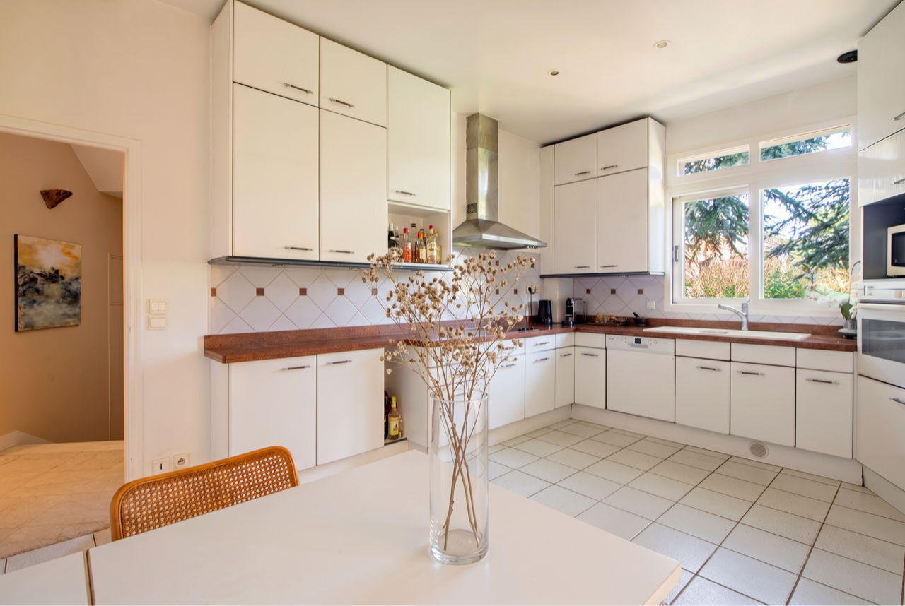 maison contemporaine 10 Pièces en vente sur ST CLOUD (92210)