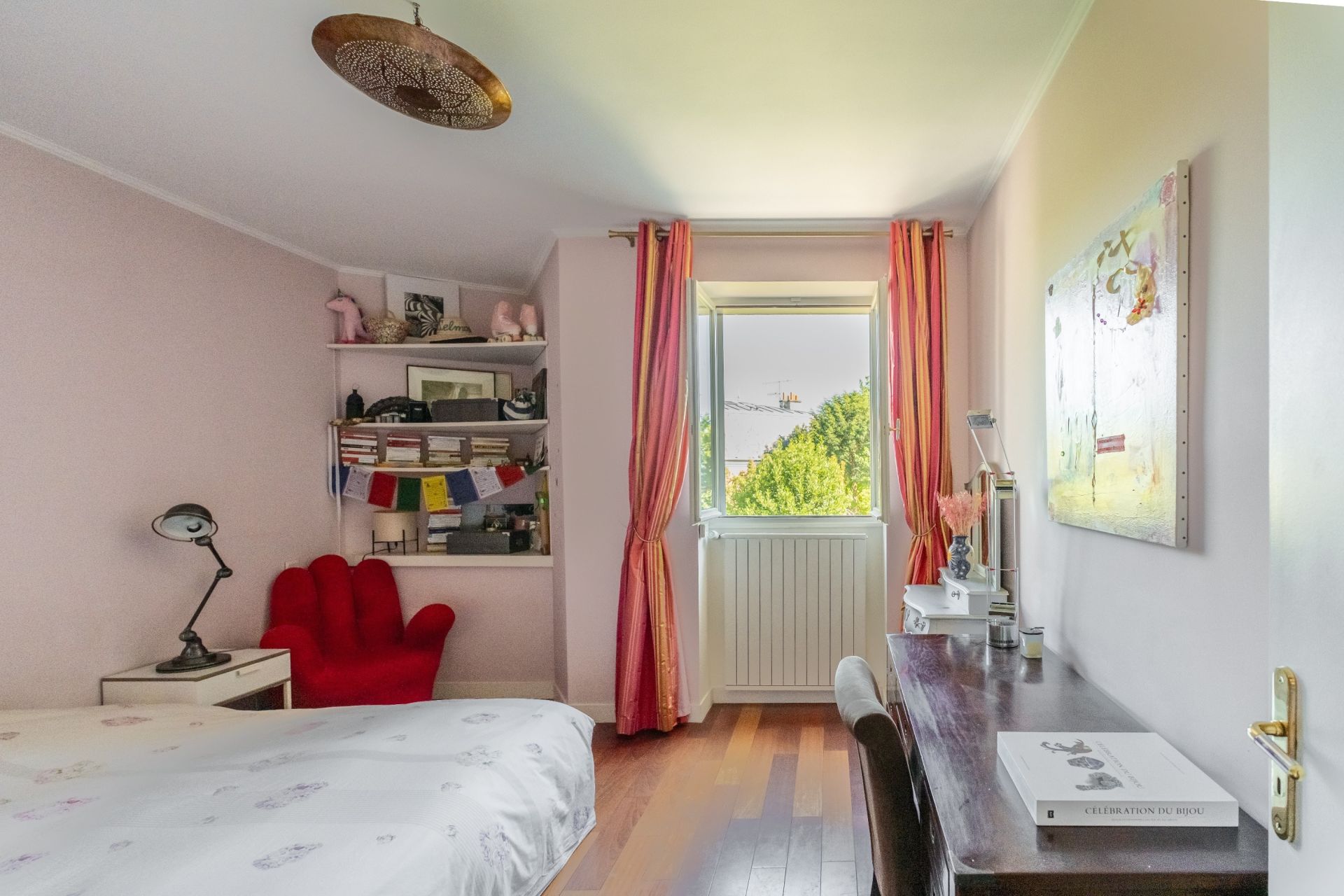 maison contemporaine 10 Pièces en vente sur ST CLOUD (92210)