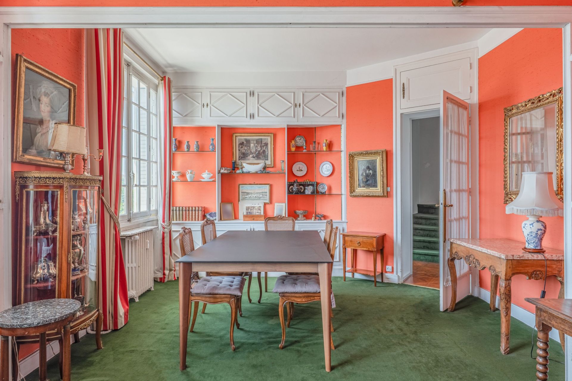 luxury apartment 7 Rooms for sale on LYON (69006)