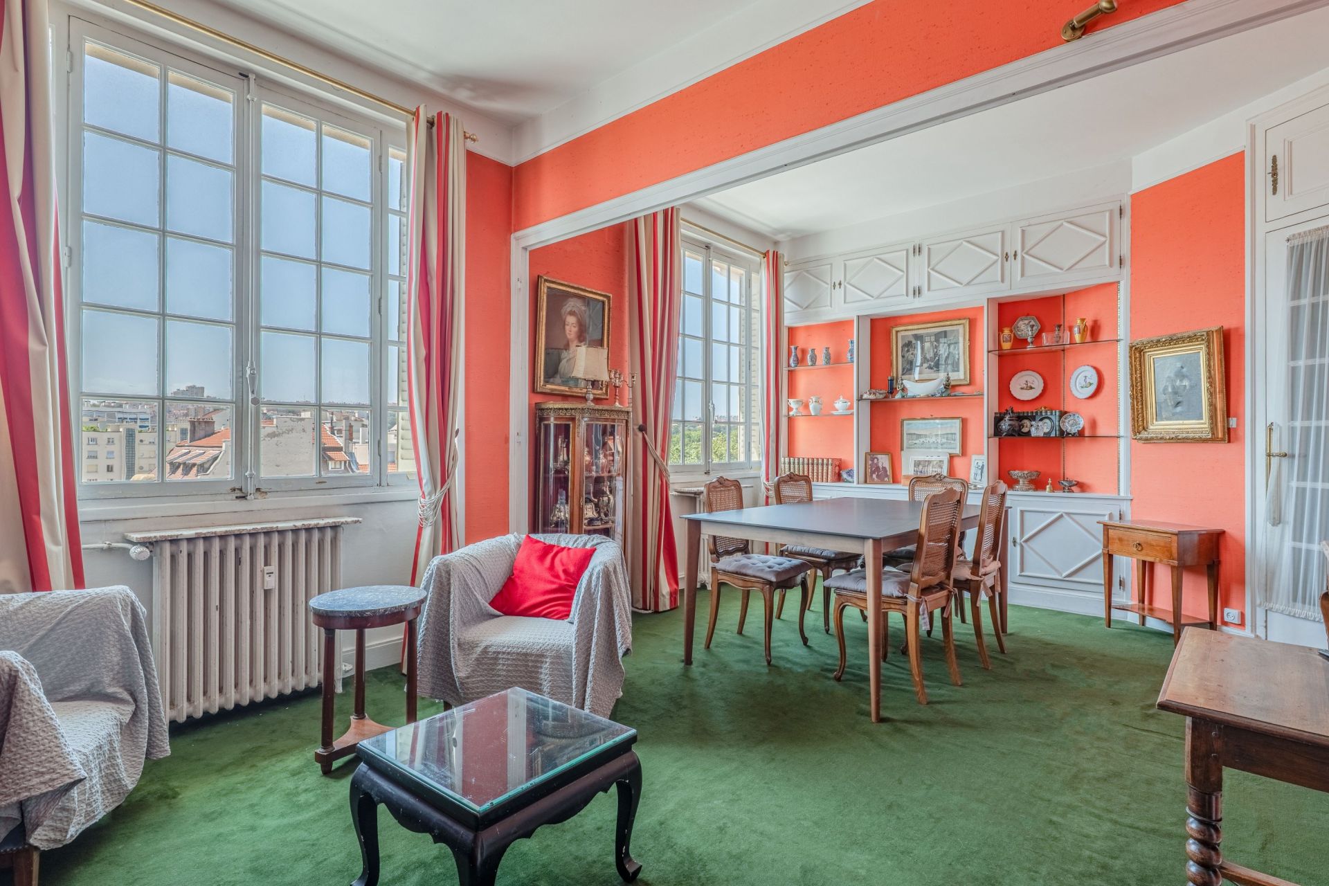luxury apartment 7 Rooms for sale on LYON (69006)