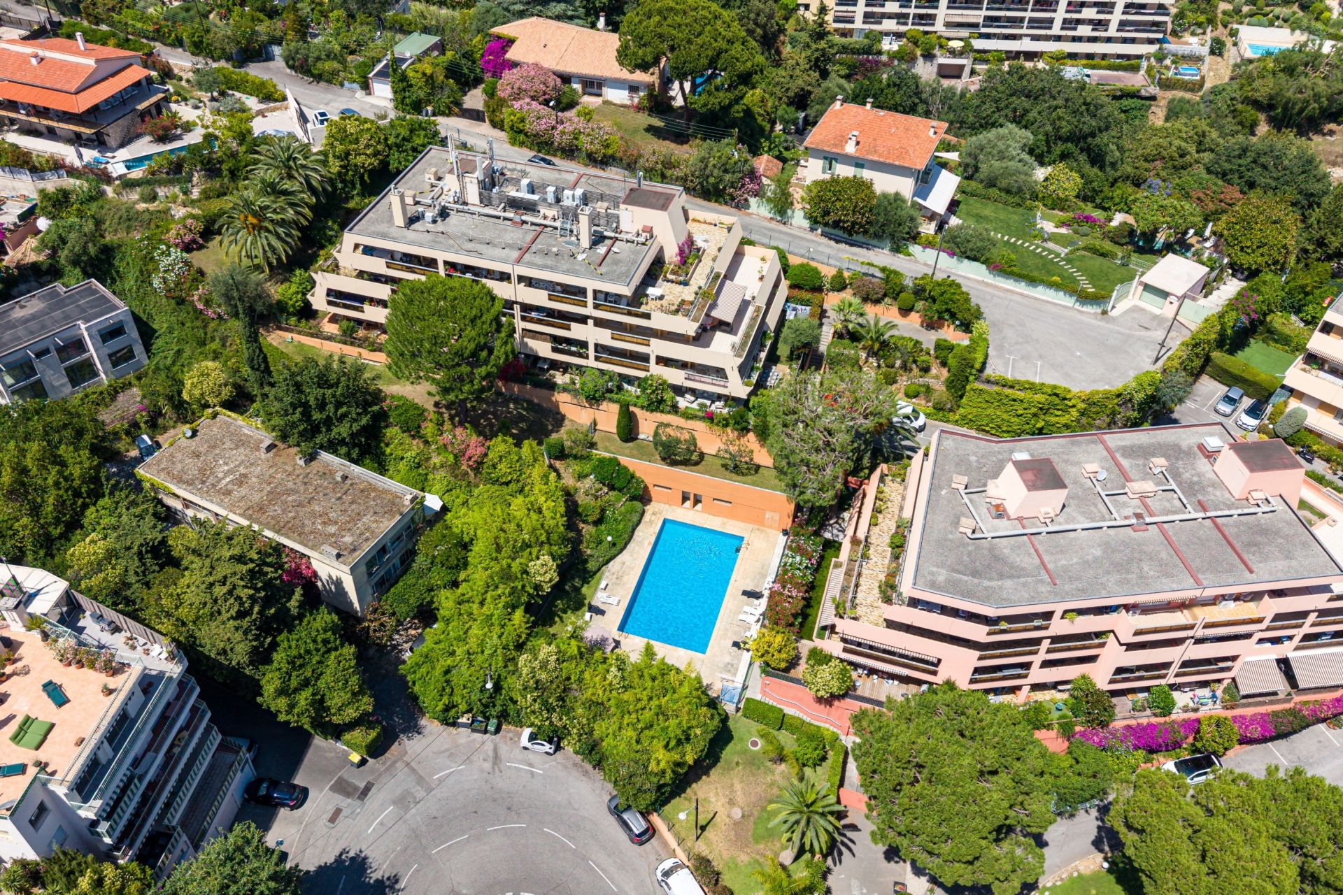 luxury apartment 4 Rooms for sale on NICE (06000)