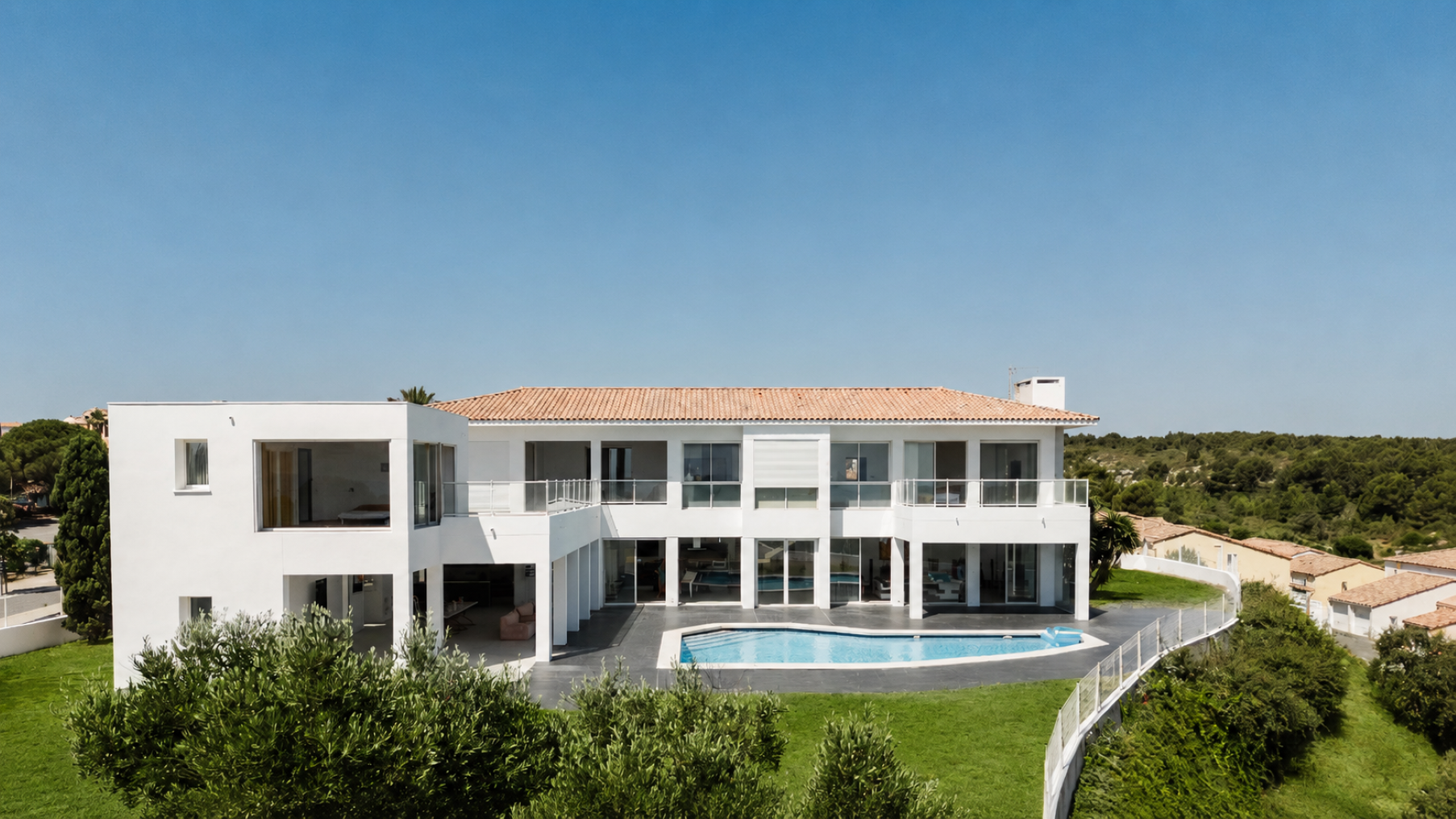 luxury house 6 Rooms for sale on ST PIERRE LA MER (11560)