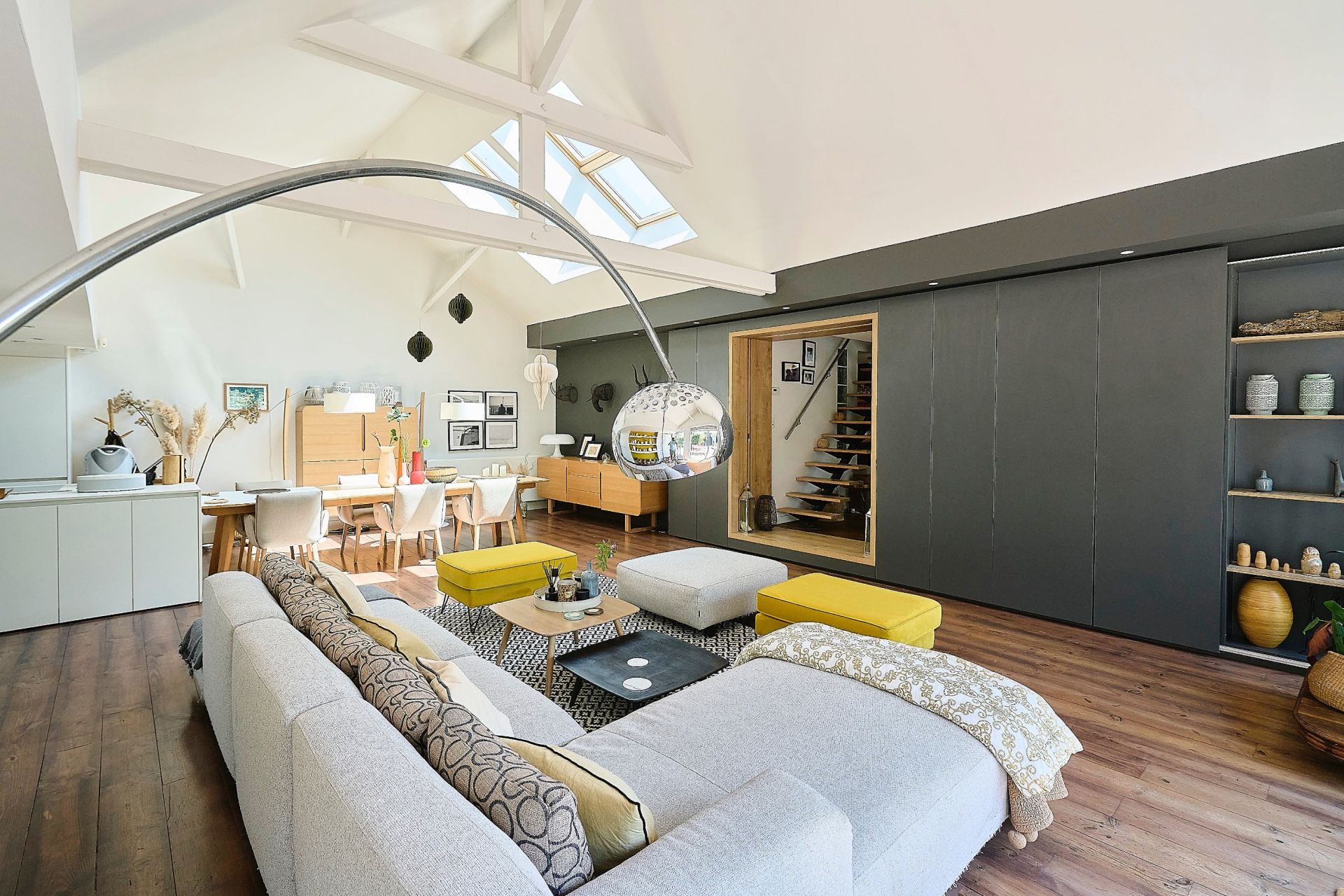 luxury house 7 Rooms for sale on ST ANDRE LEZ LILLE (59350)