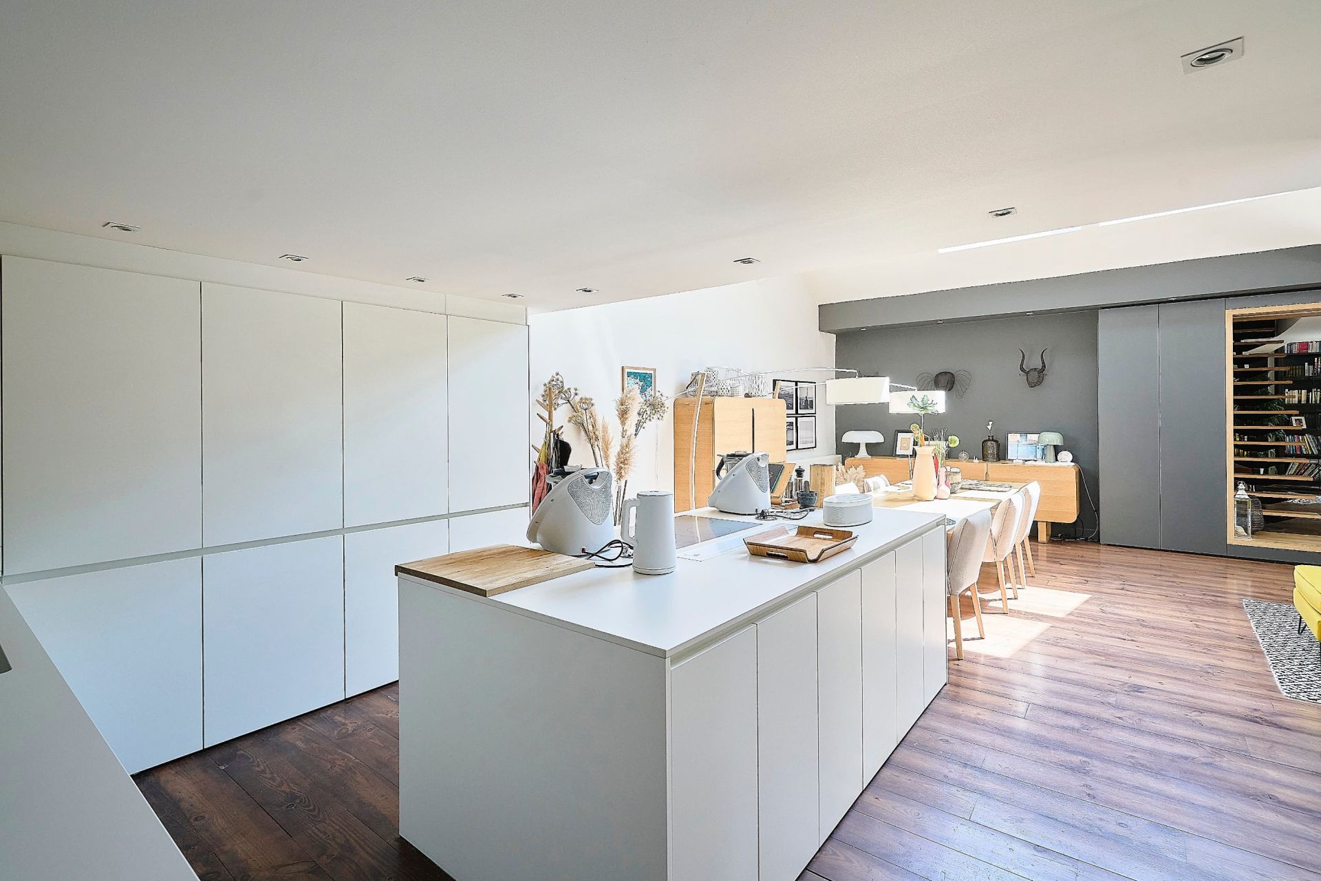 luxury house 7 Rooms for sale on ST ANDRE LEZ LILLE (59350)