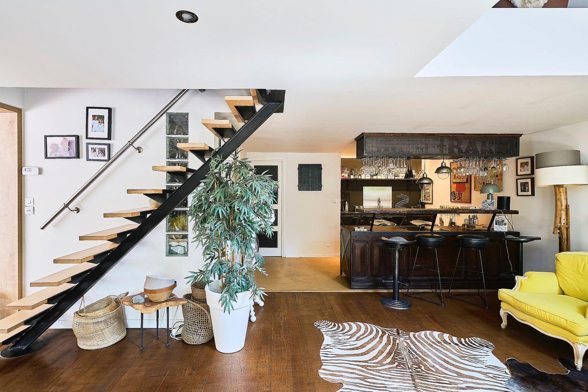 luxury house 7 Rooms for sale on ST ANDRE LEZ LILLE (59350)