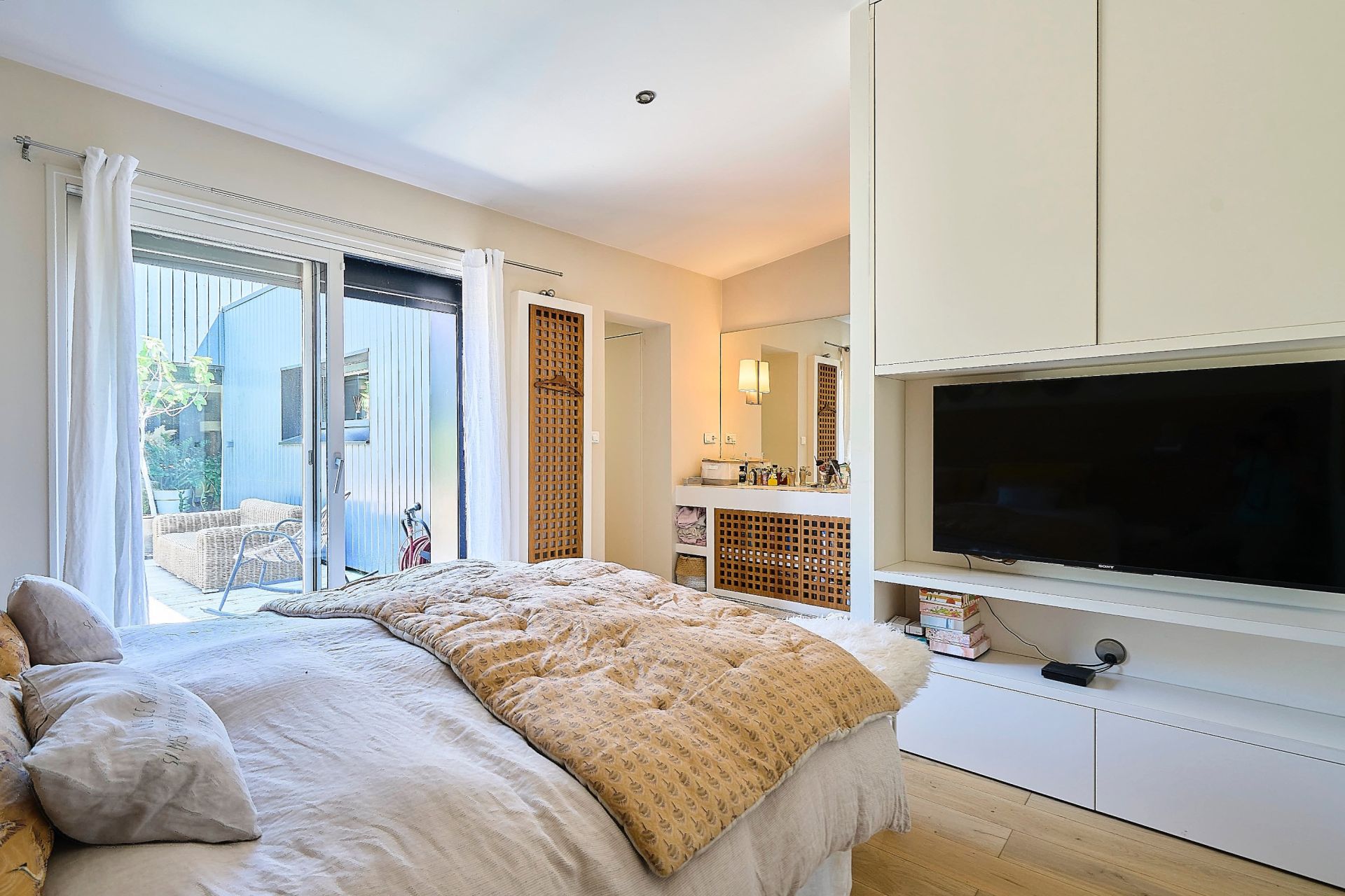 luxury house 7 Rooms for sale on ST ANDRE LEZ LILLE (59350)