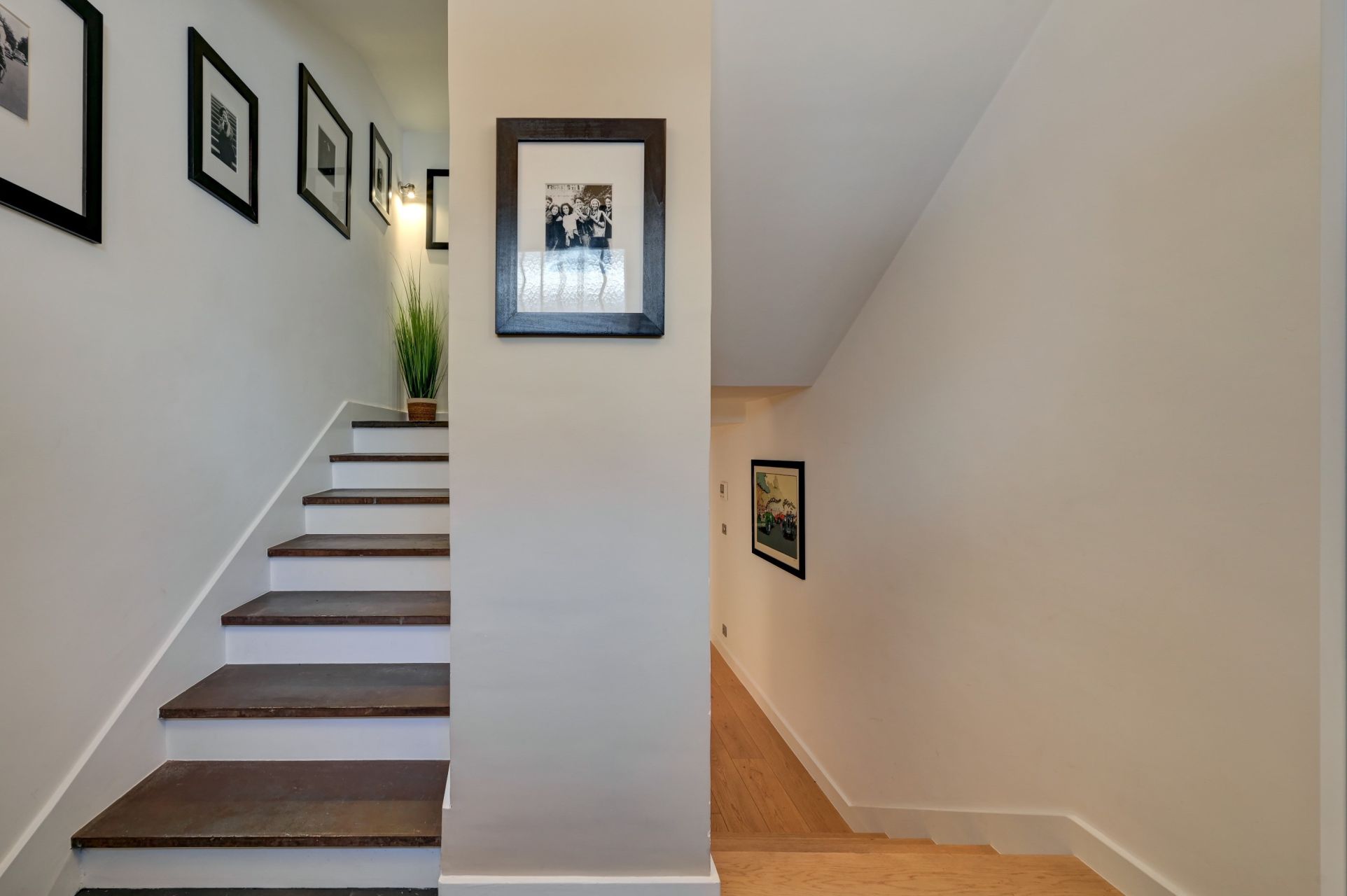 luxury house 6 Rooms for sale on AIX EN PROVENCE (13100)