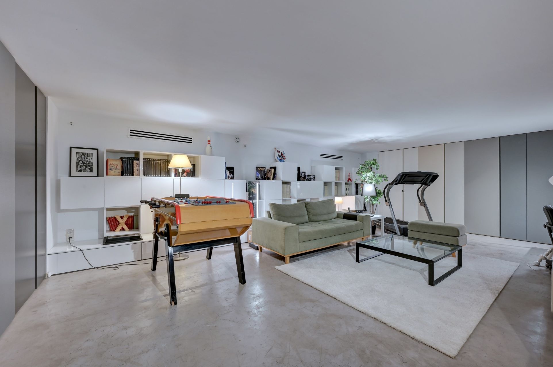 luxury house 6 Rooms for sale on AIX EN PROVENCE (13100)